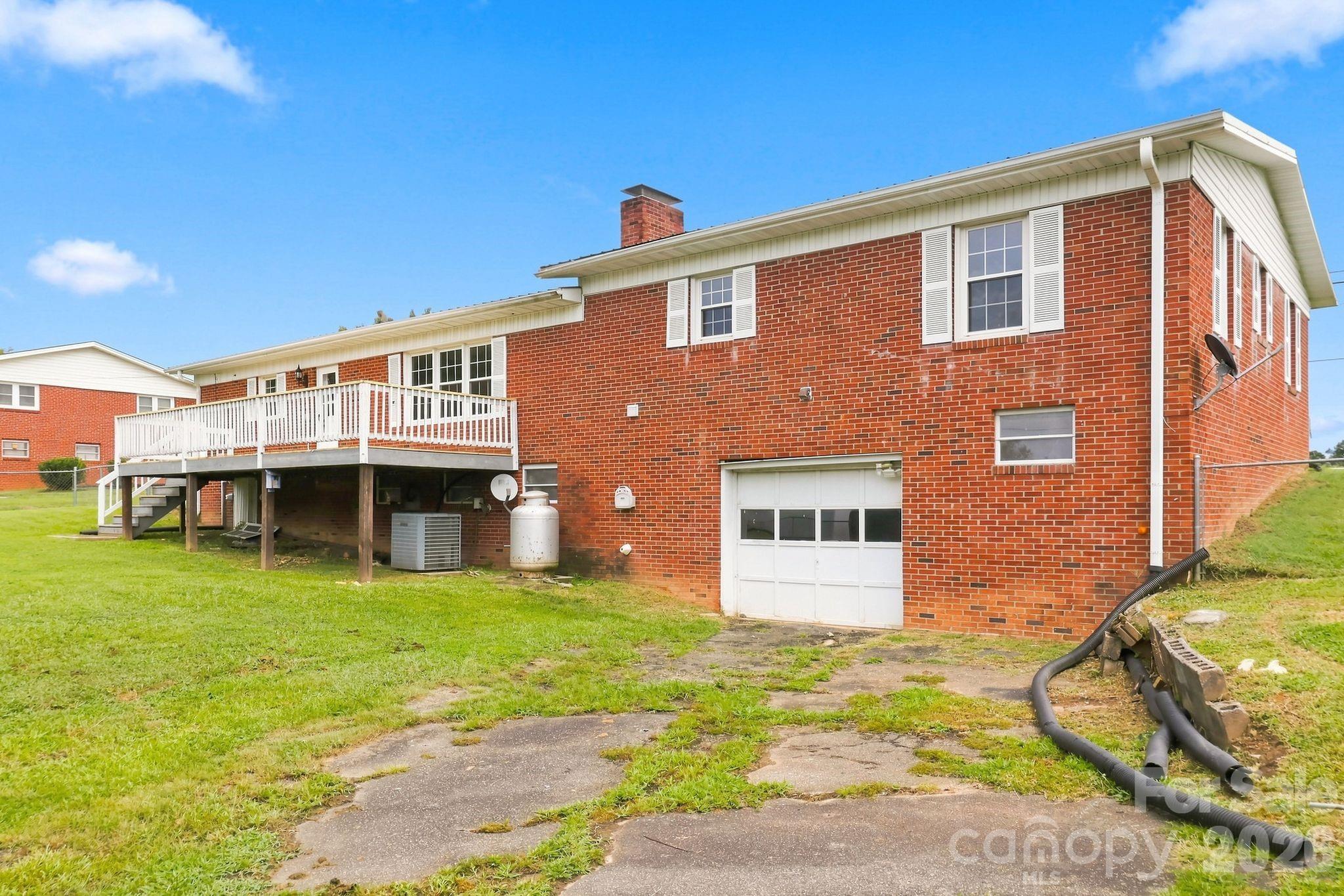 main property photo 39
