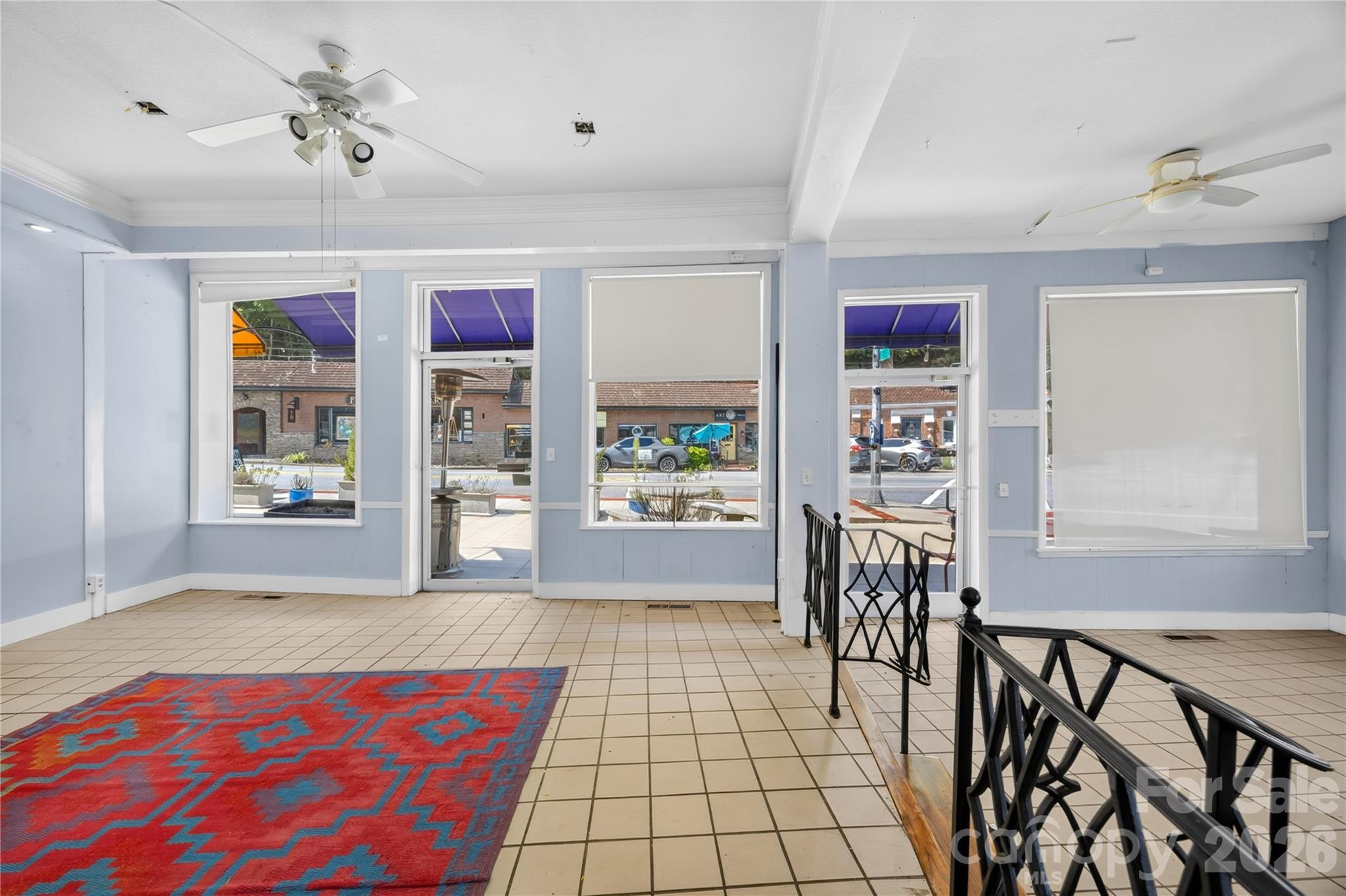 main property photo 11