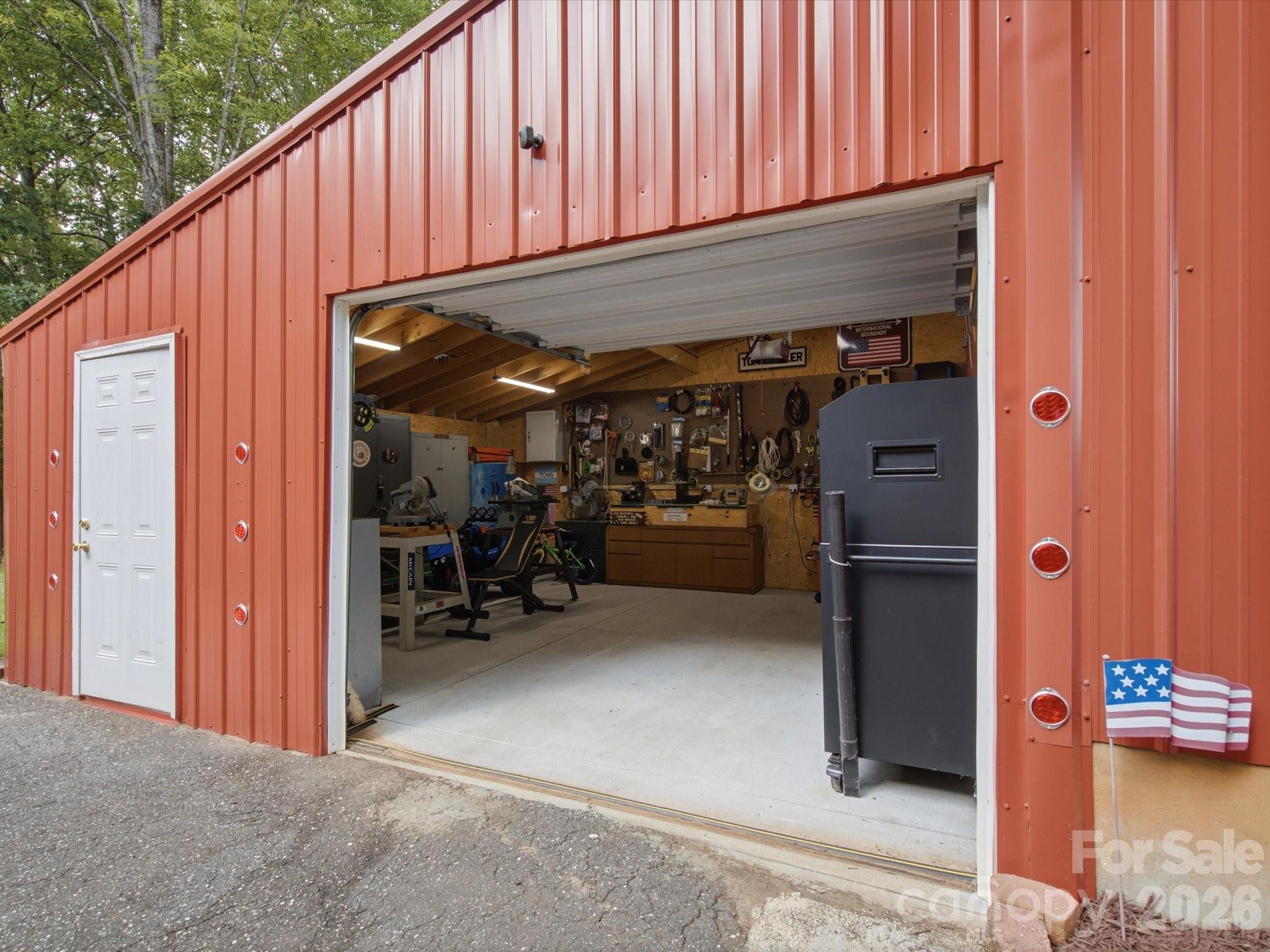 main property photo 36