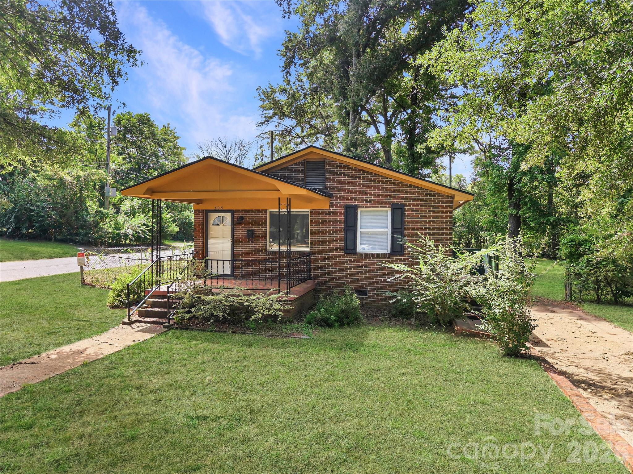 main property photo 18