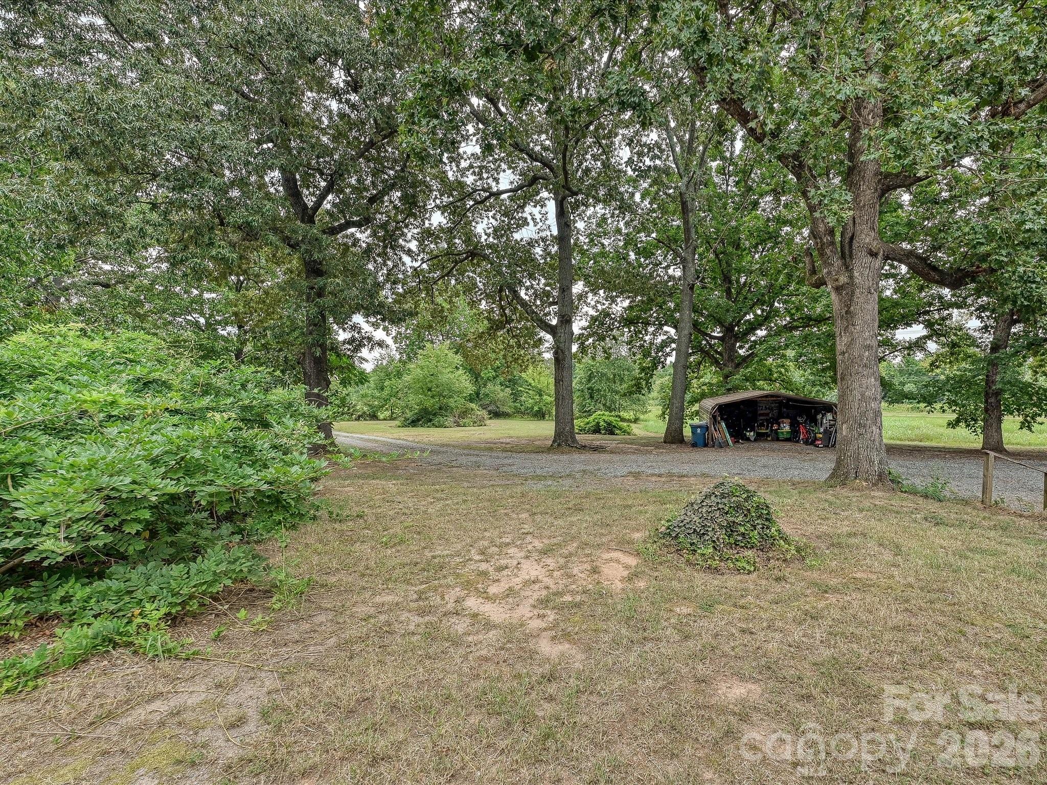main property photo 20