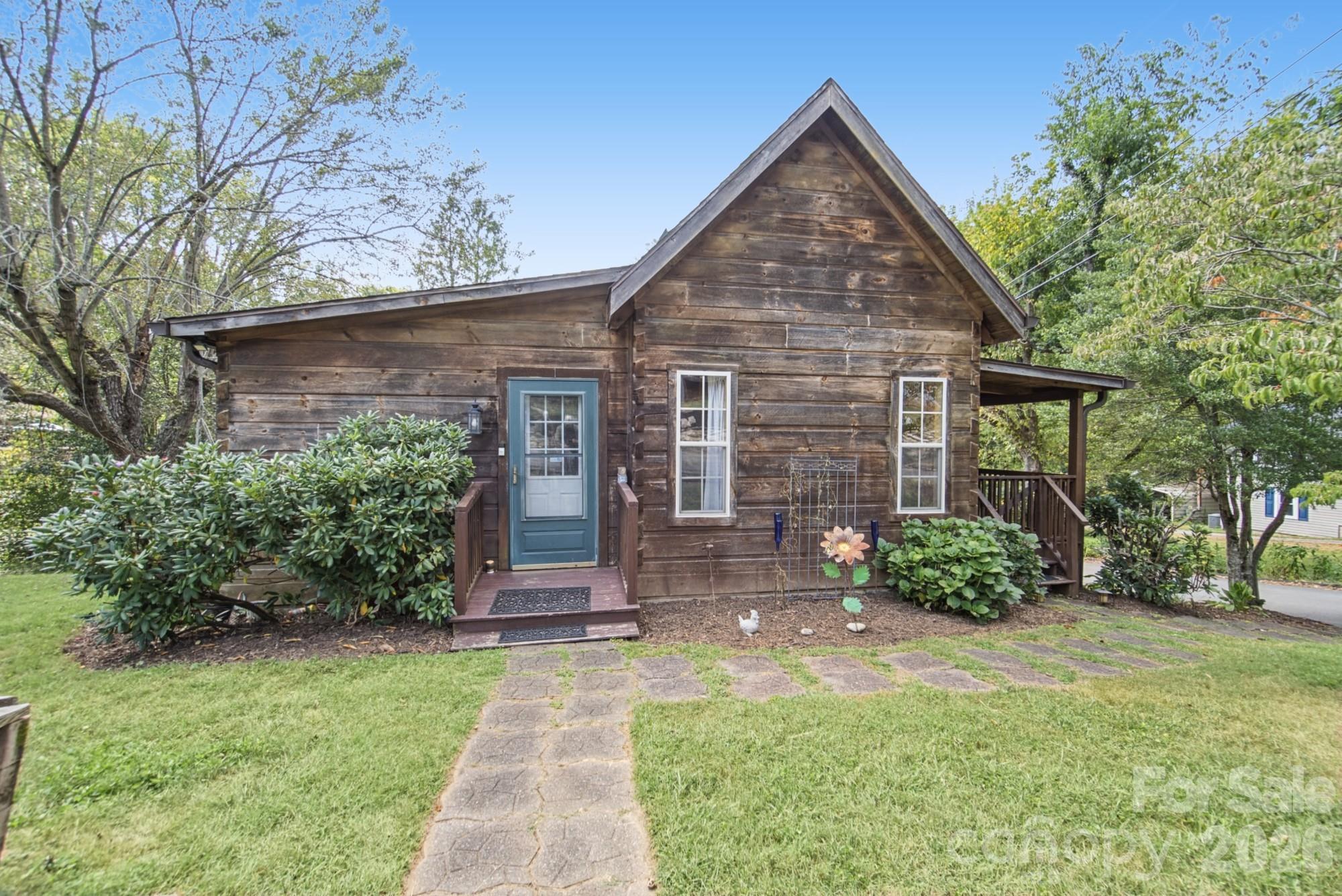 main property photo 4