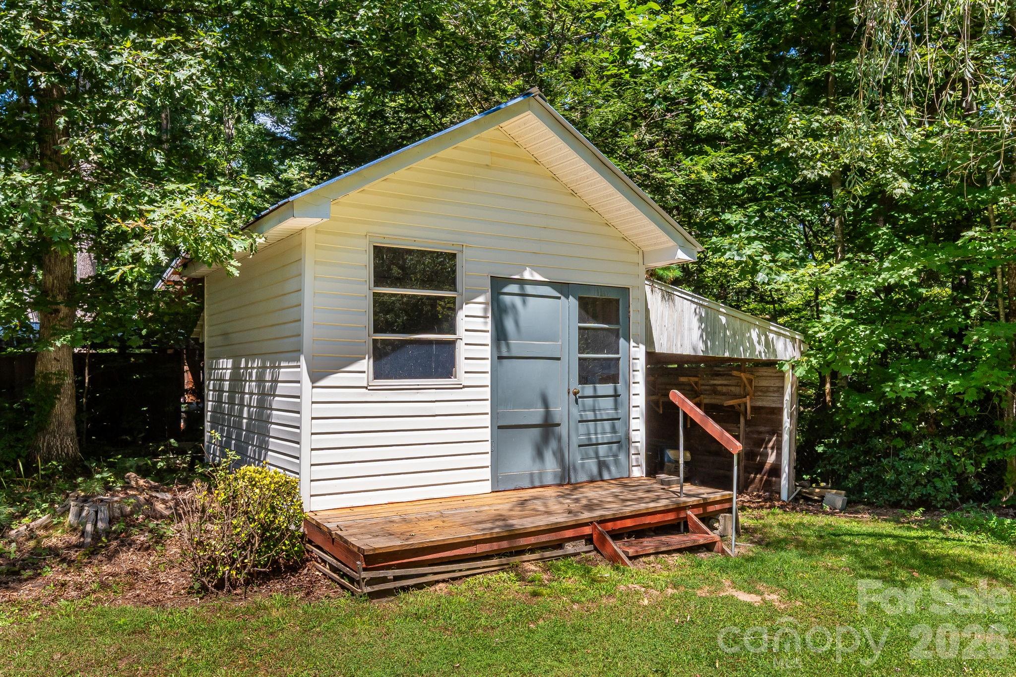 main property photo 38