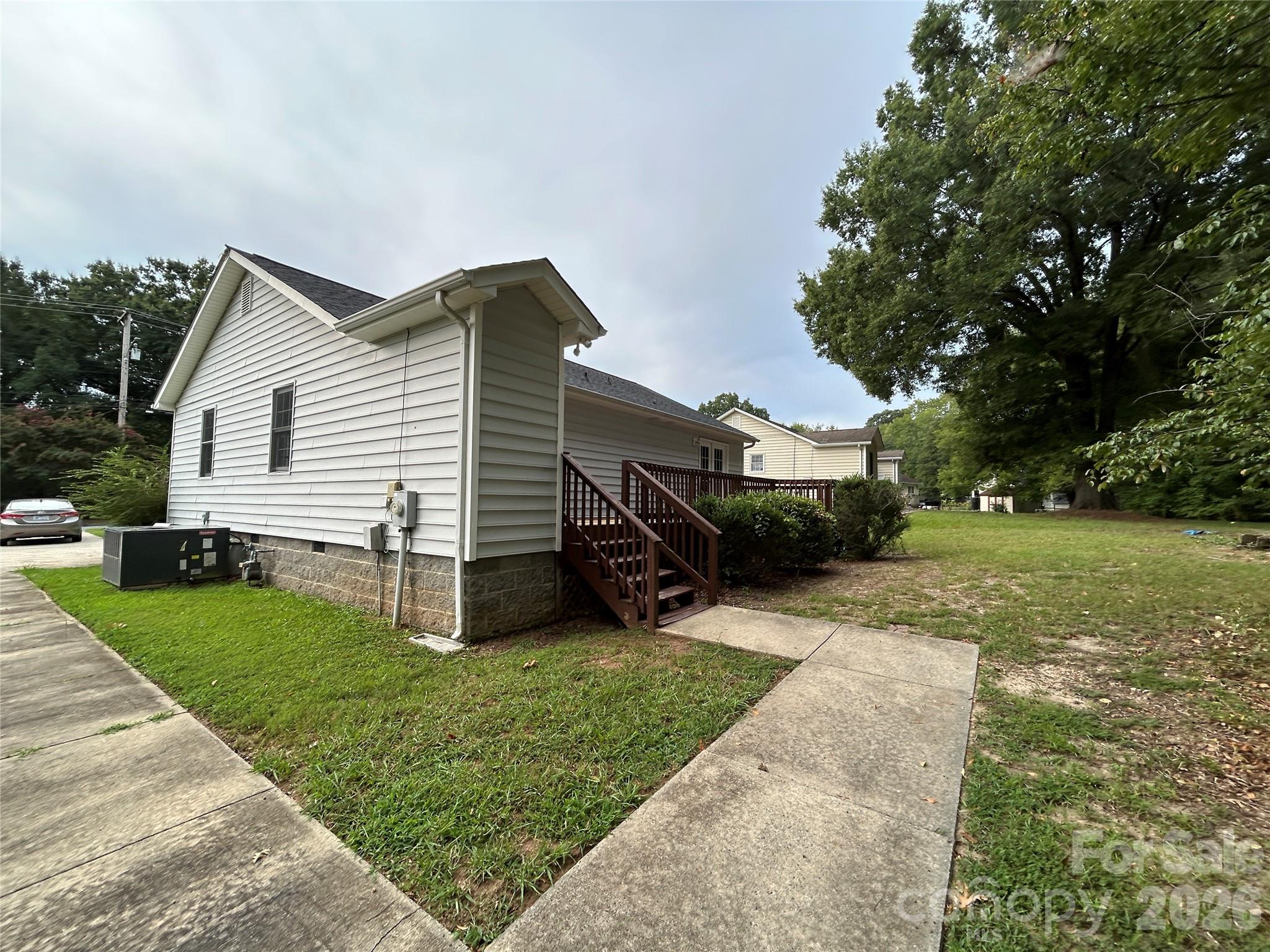 main property photo 24