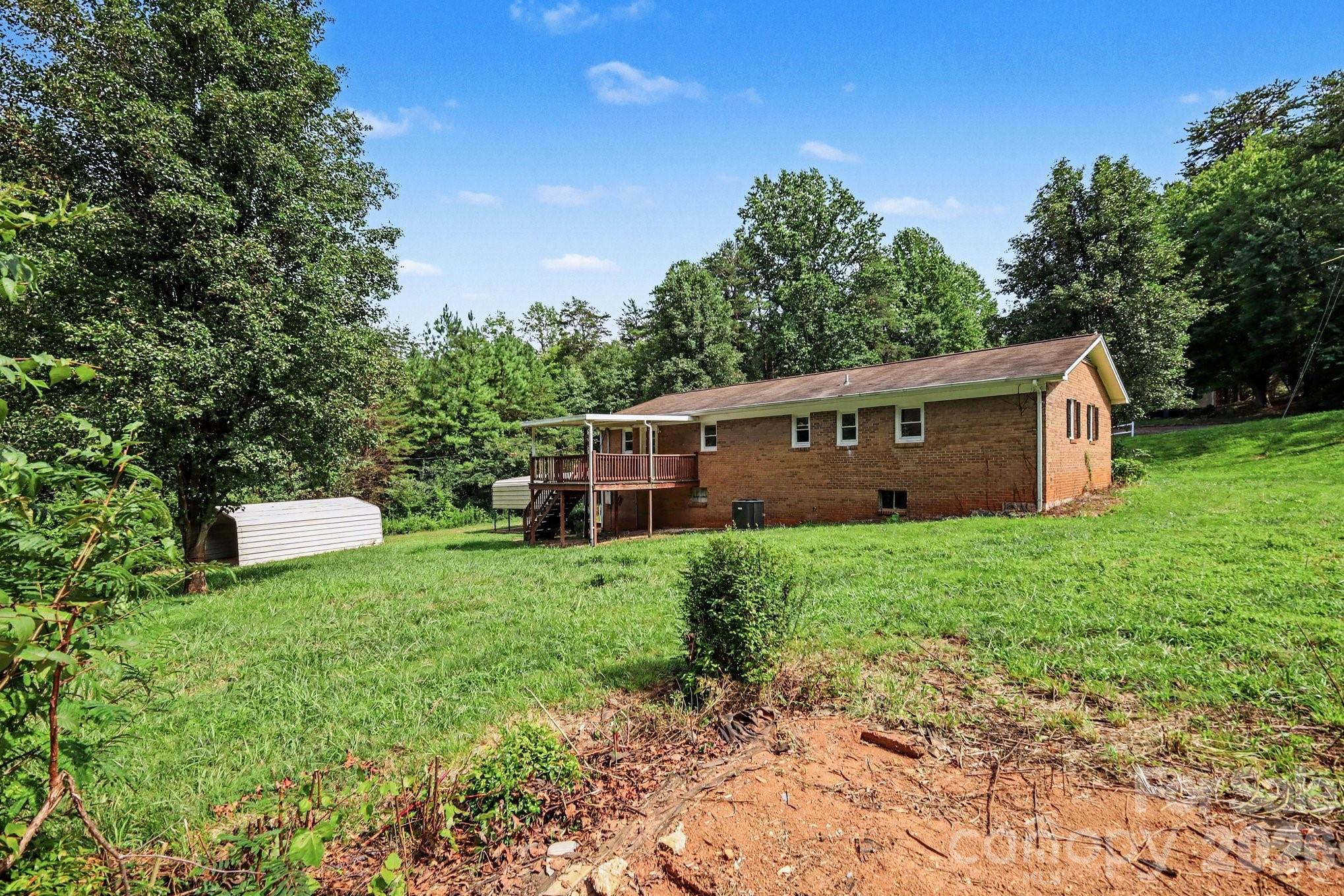 main property photo 4