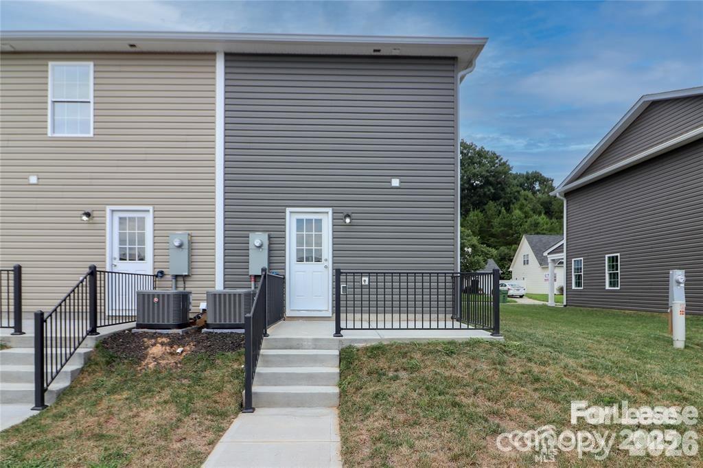 main property photo 32