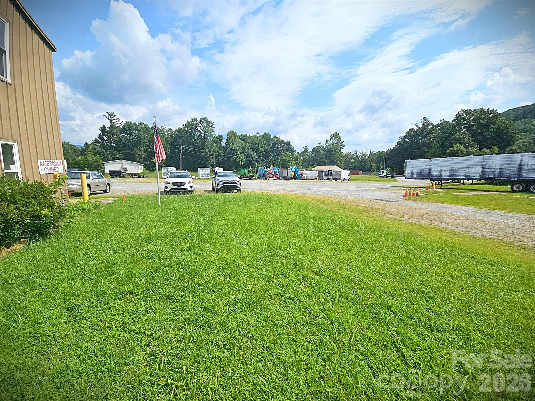 main property photo 41