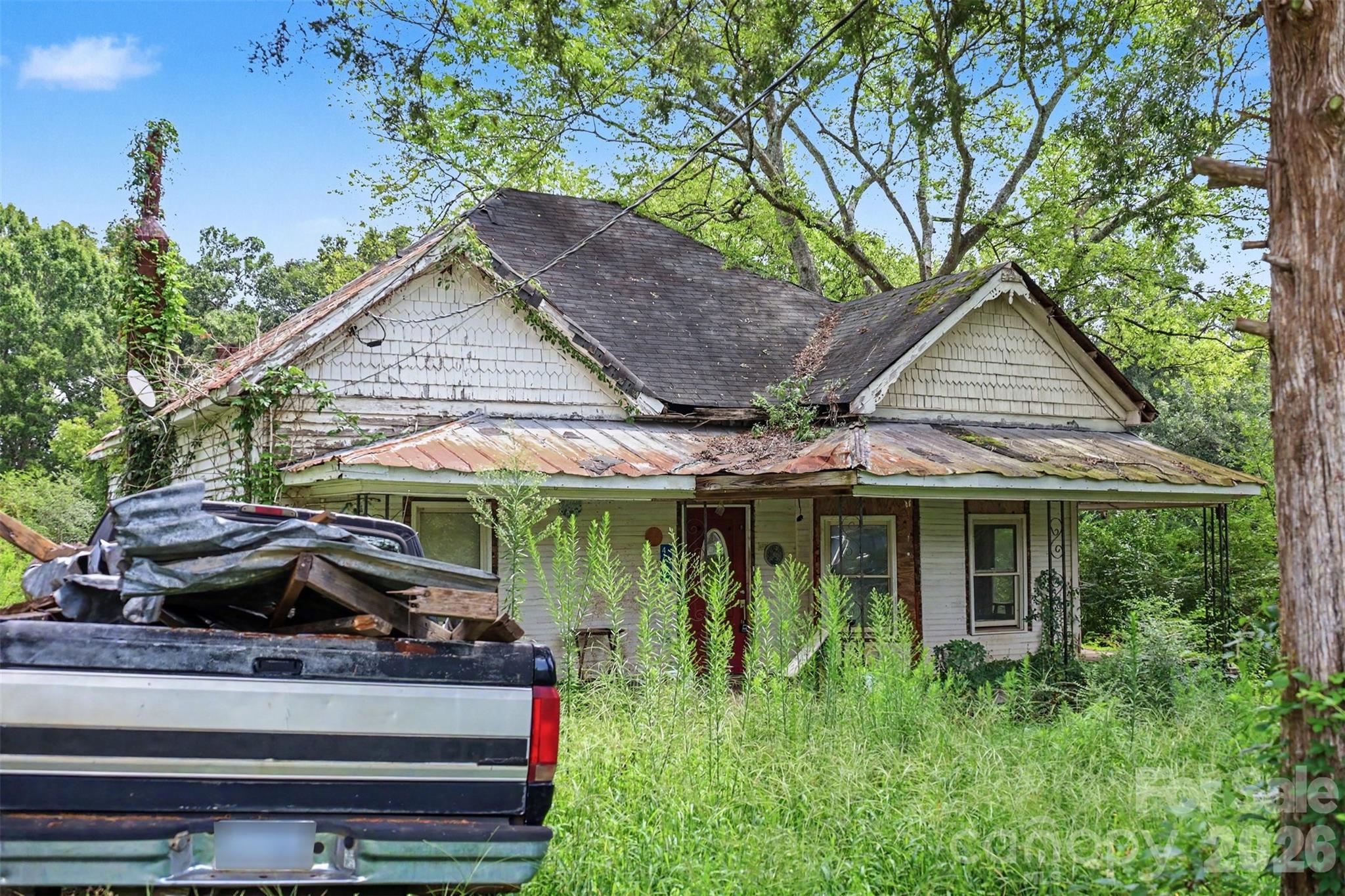 main property photo 4