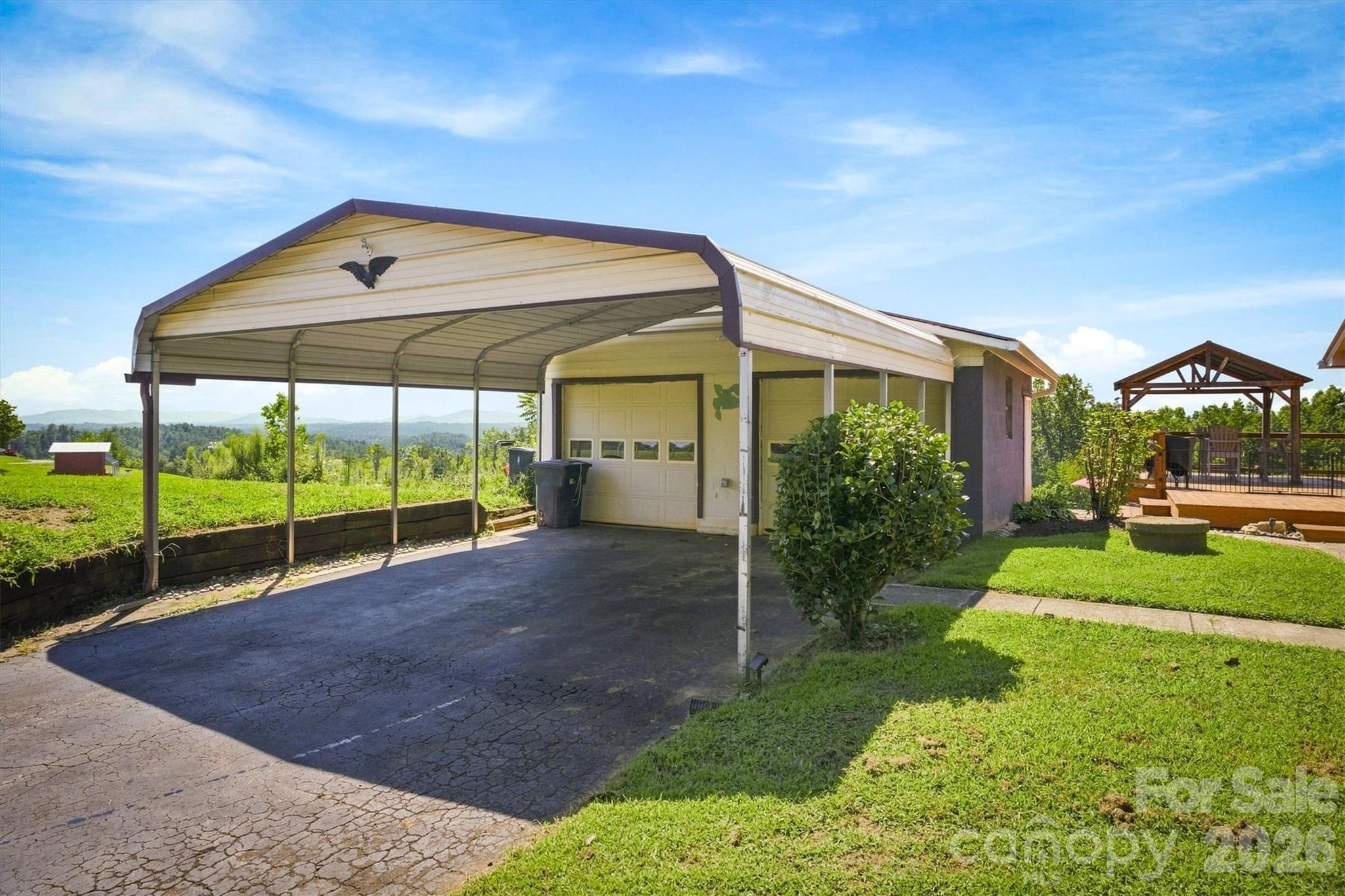 main property photo 29