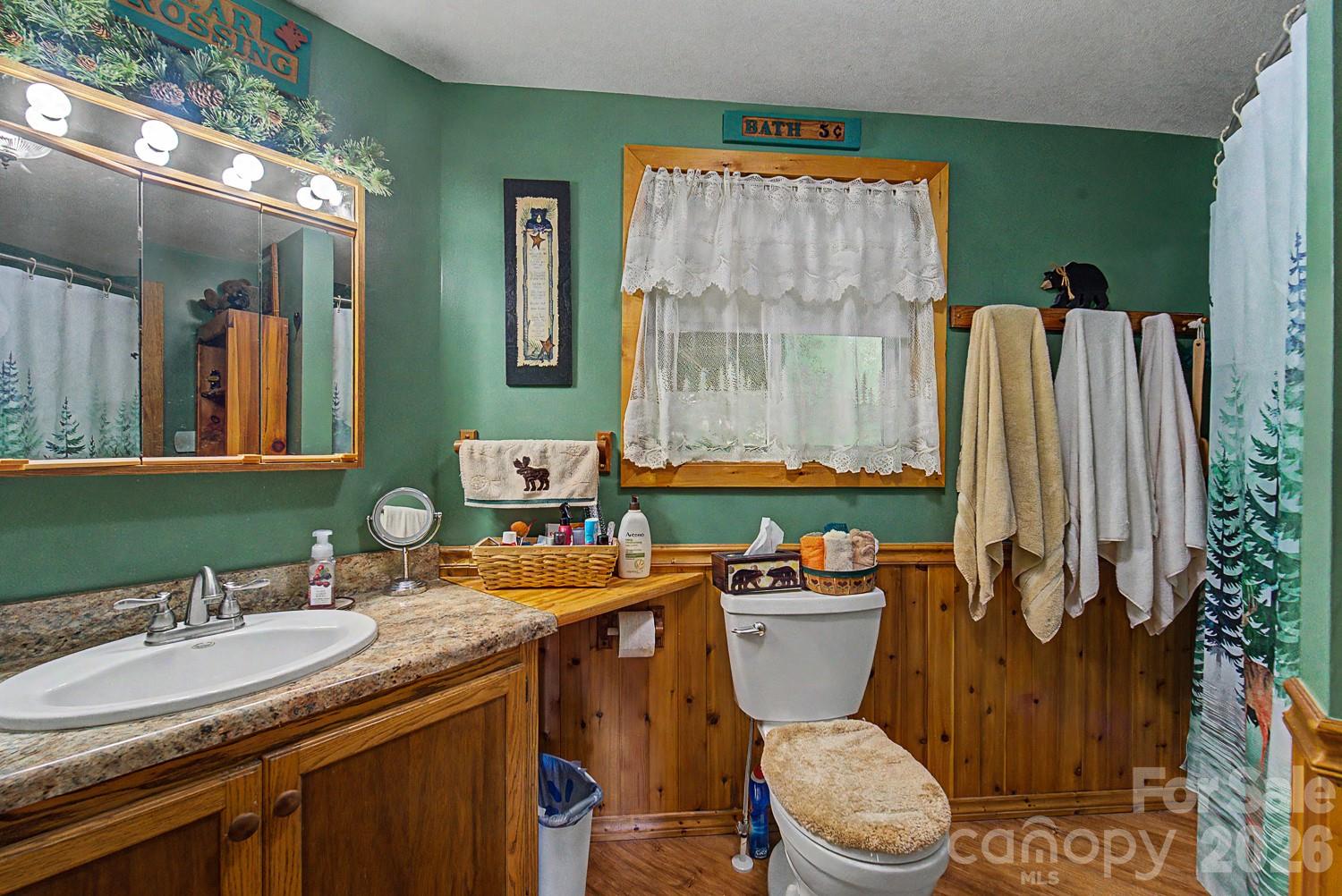 main property photo 13