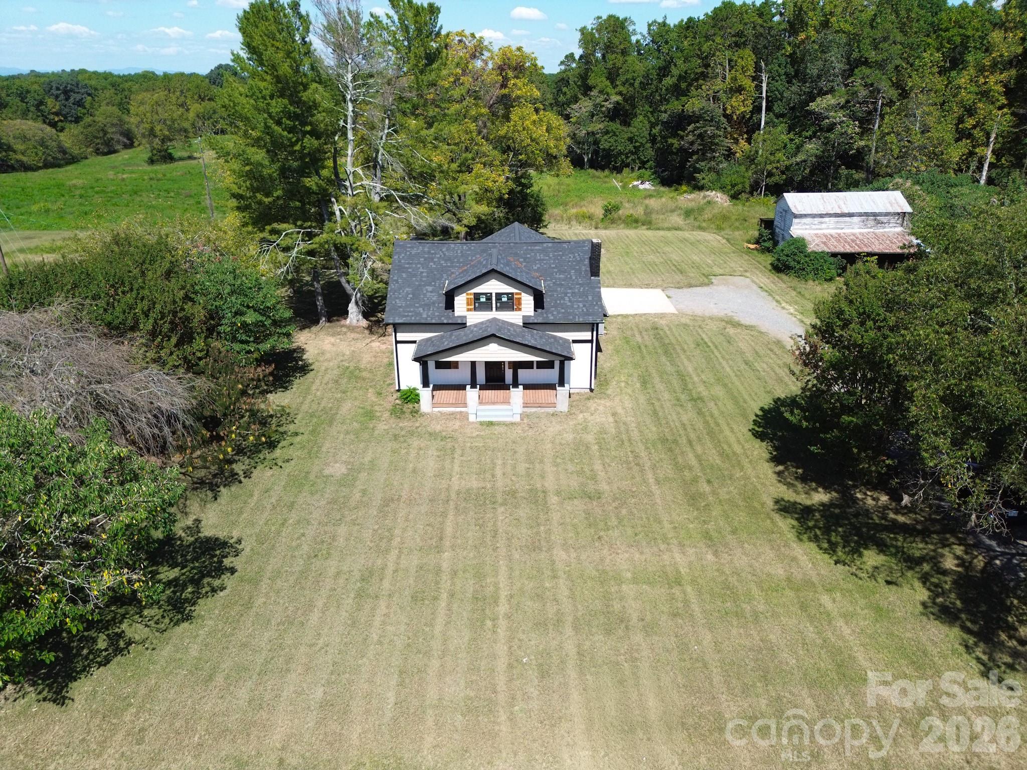 main property photo 5
