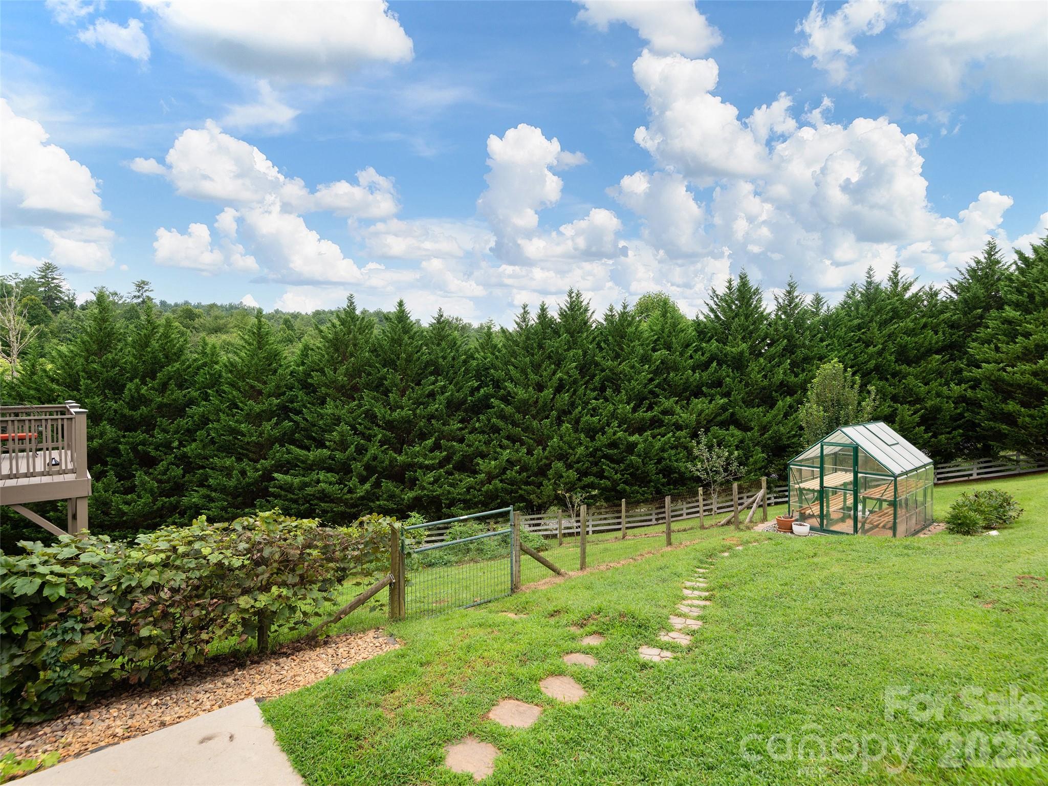 main property photo 19