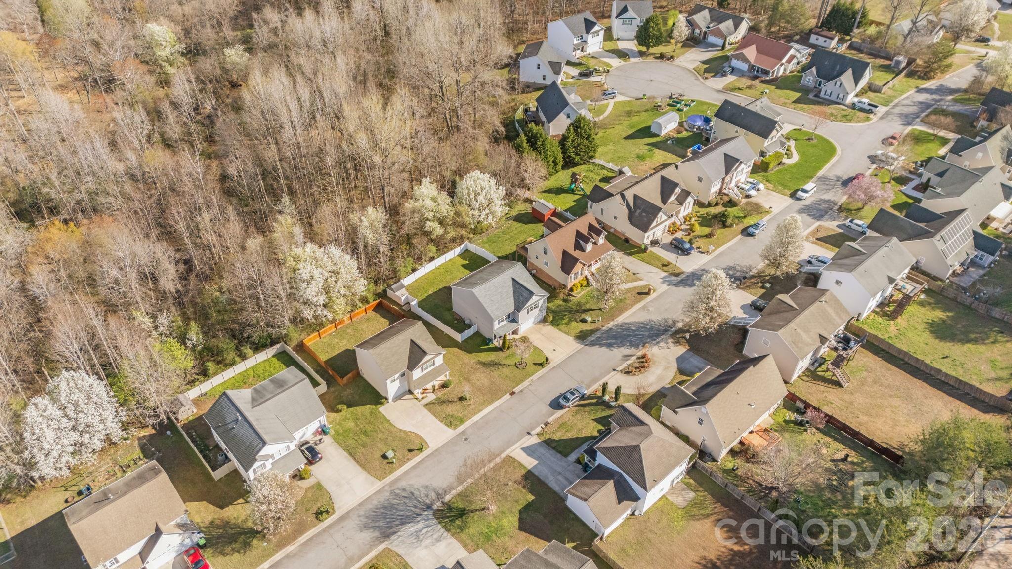 main property photo 34