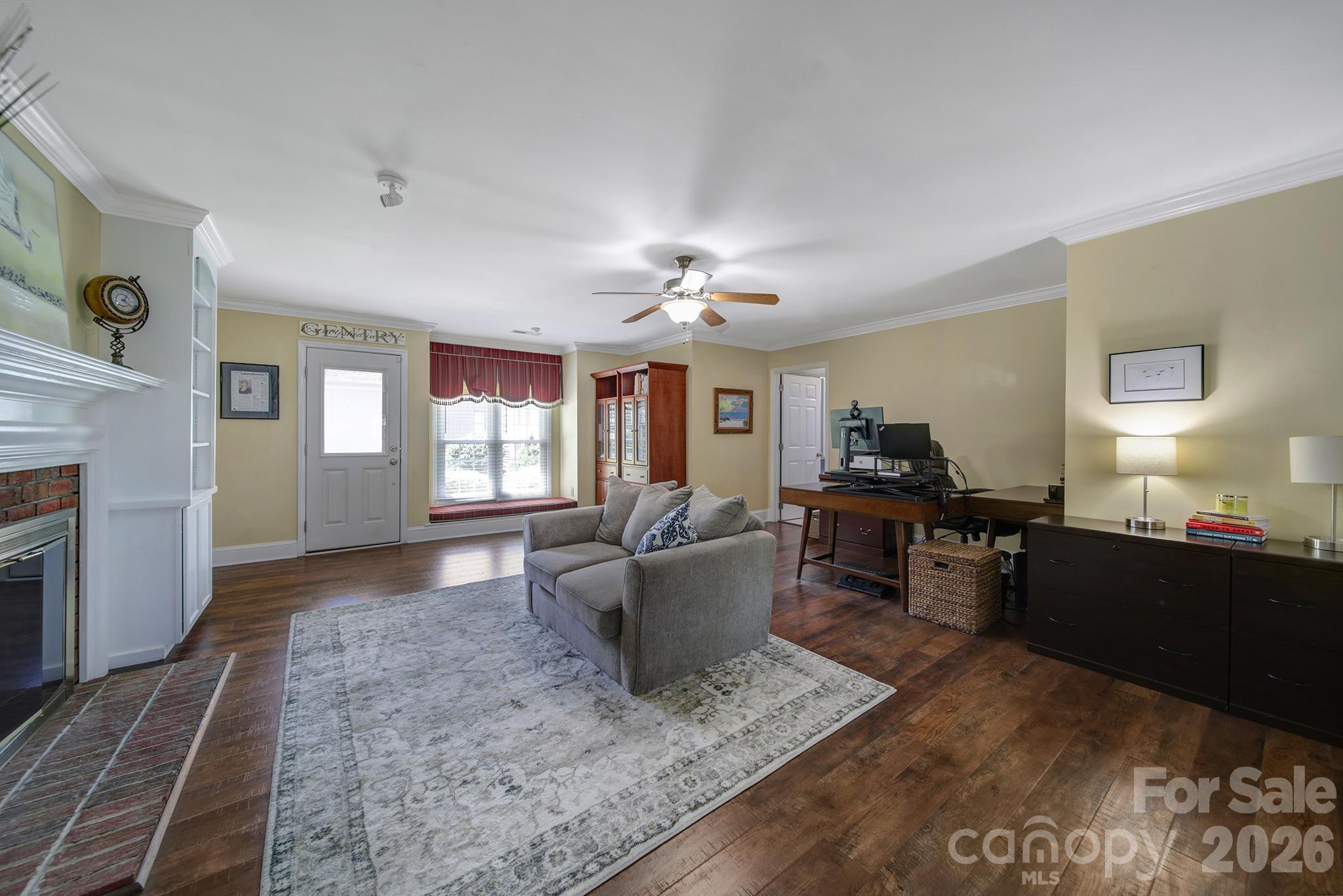 main property photo 17