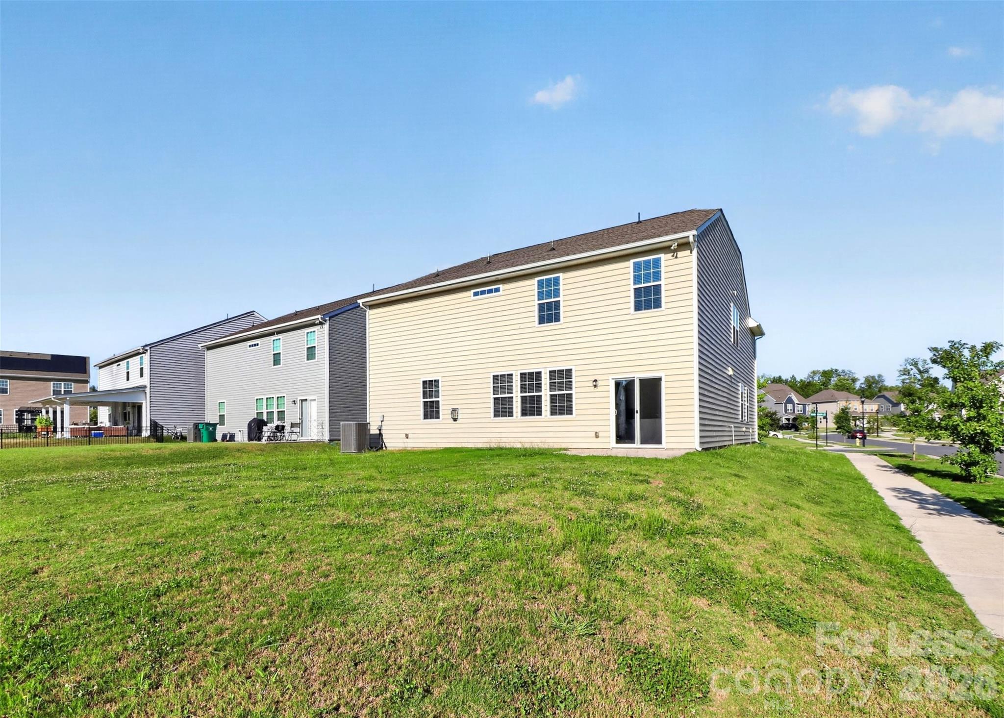 main property photo 36