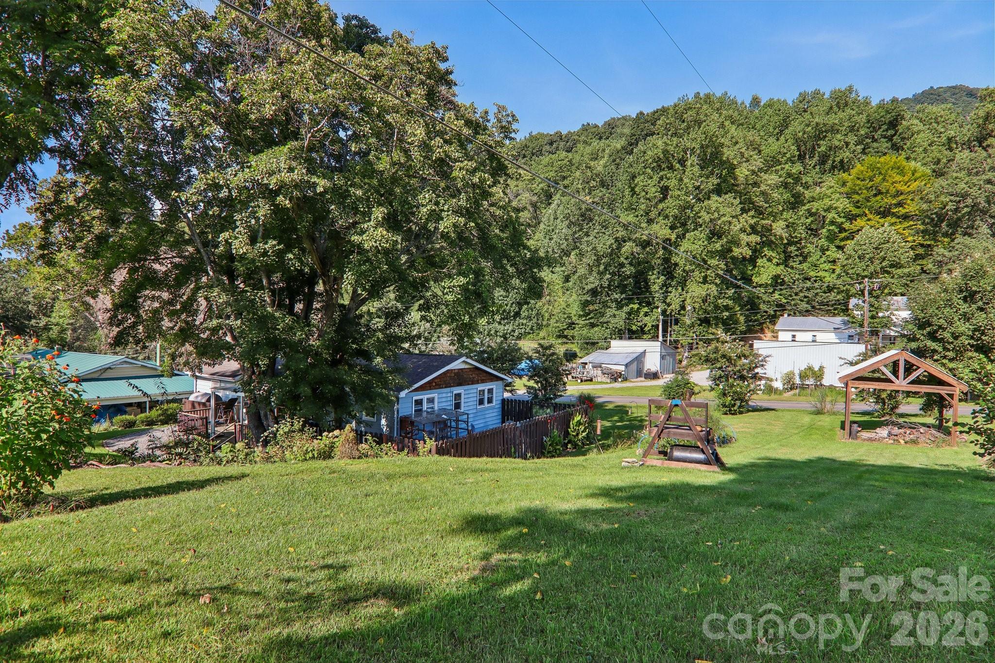main property photo 31