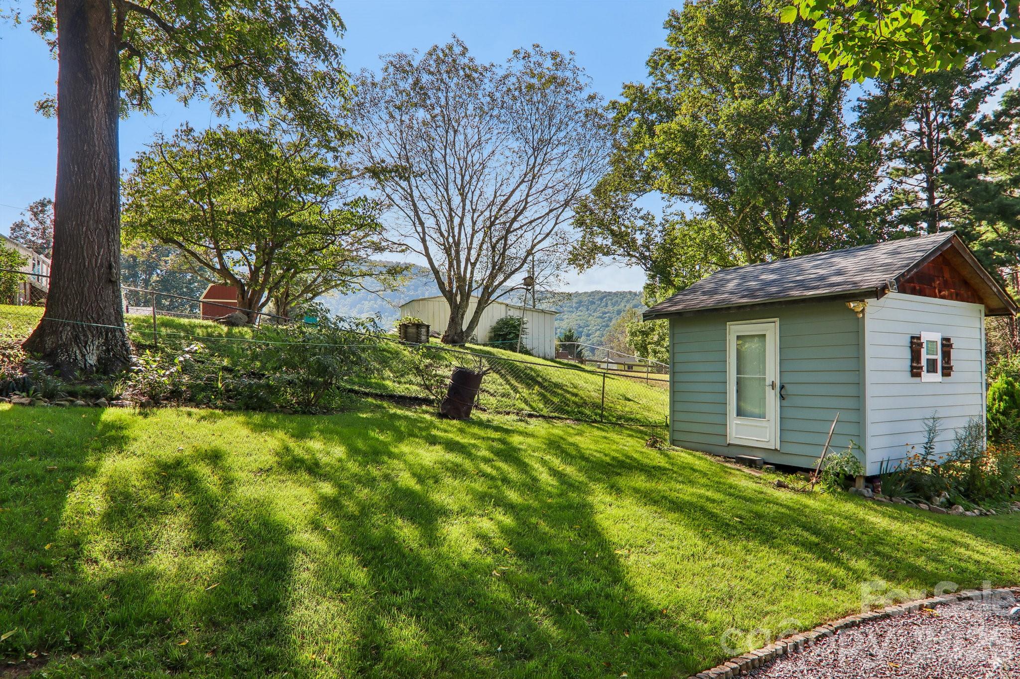 main property photo 37