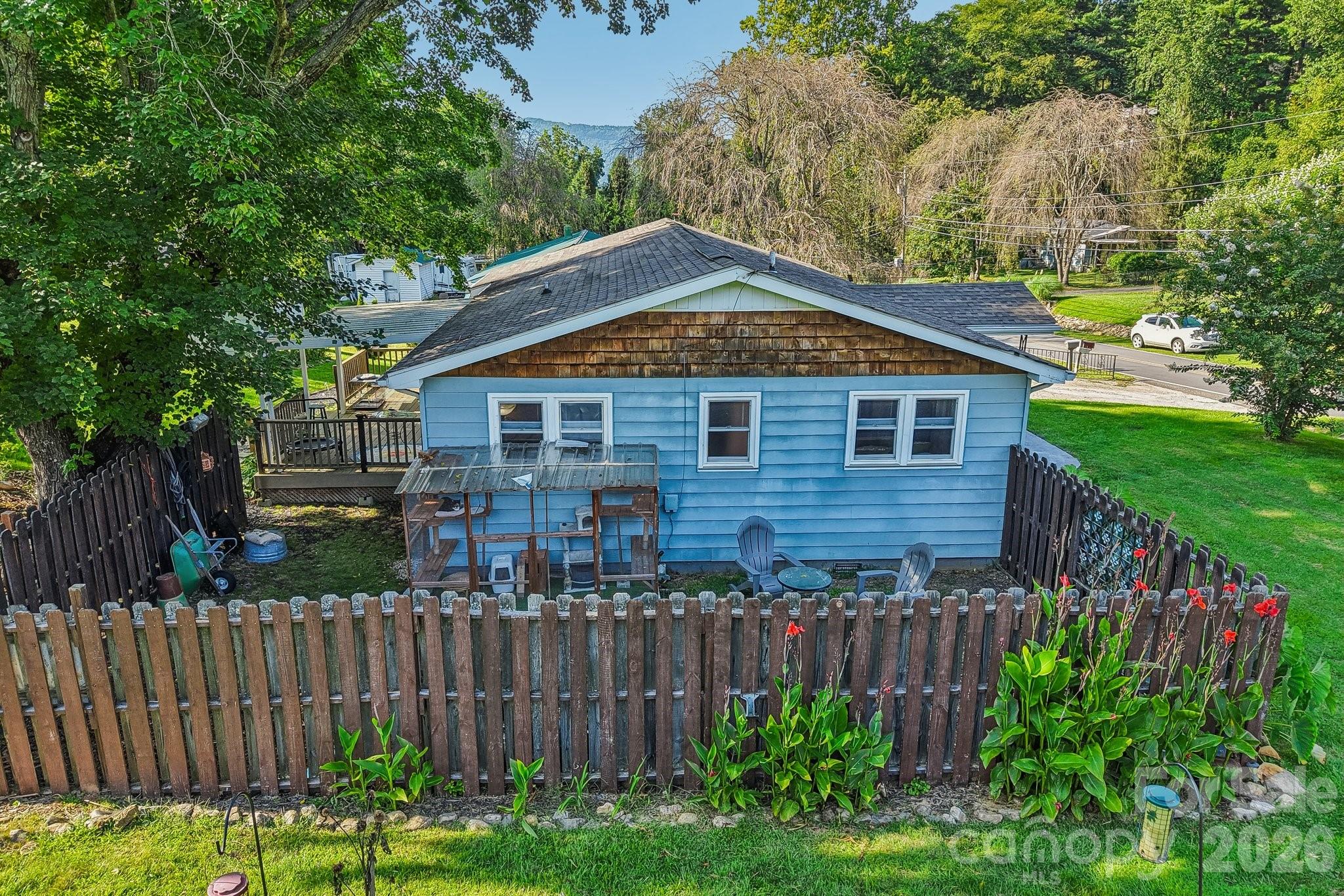 main property photo 43