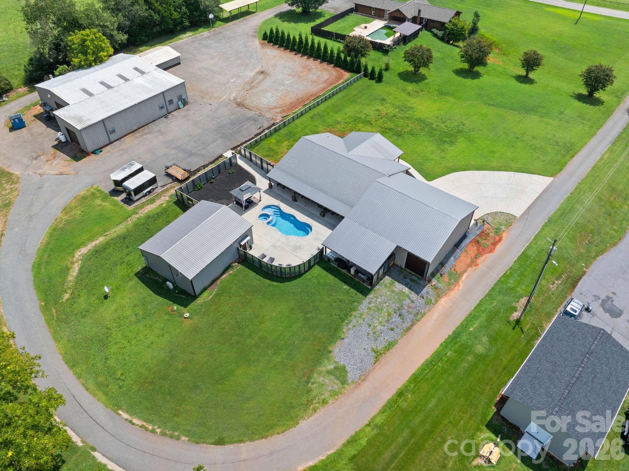 main property photo 44