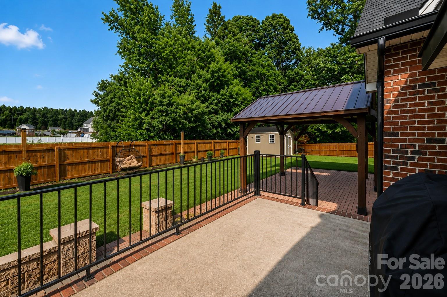 main property photo 31