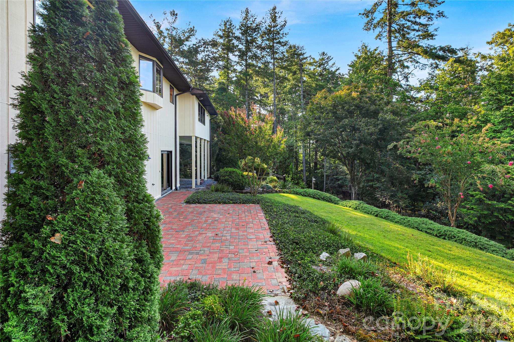 main property photo 43