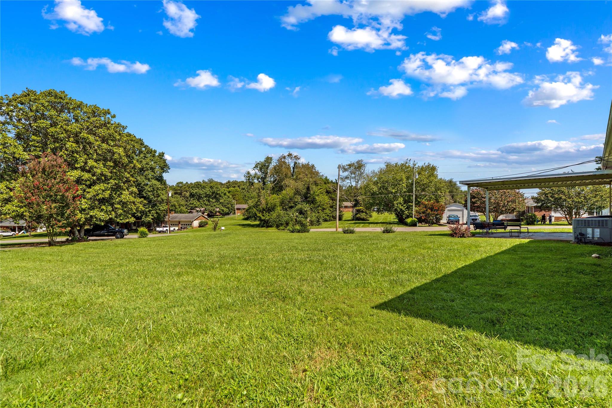 main property photo 33
