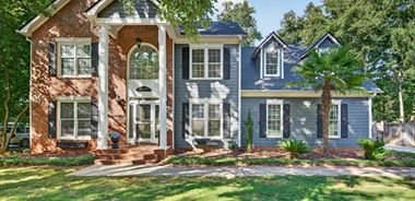 image of property with 3 Bed | 3 Bath | 2,488 Sqft