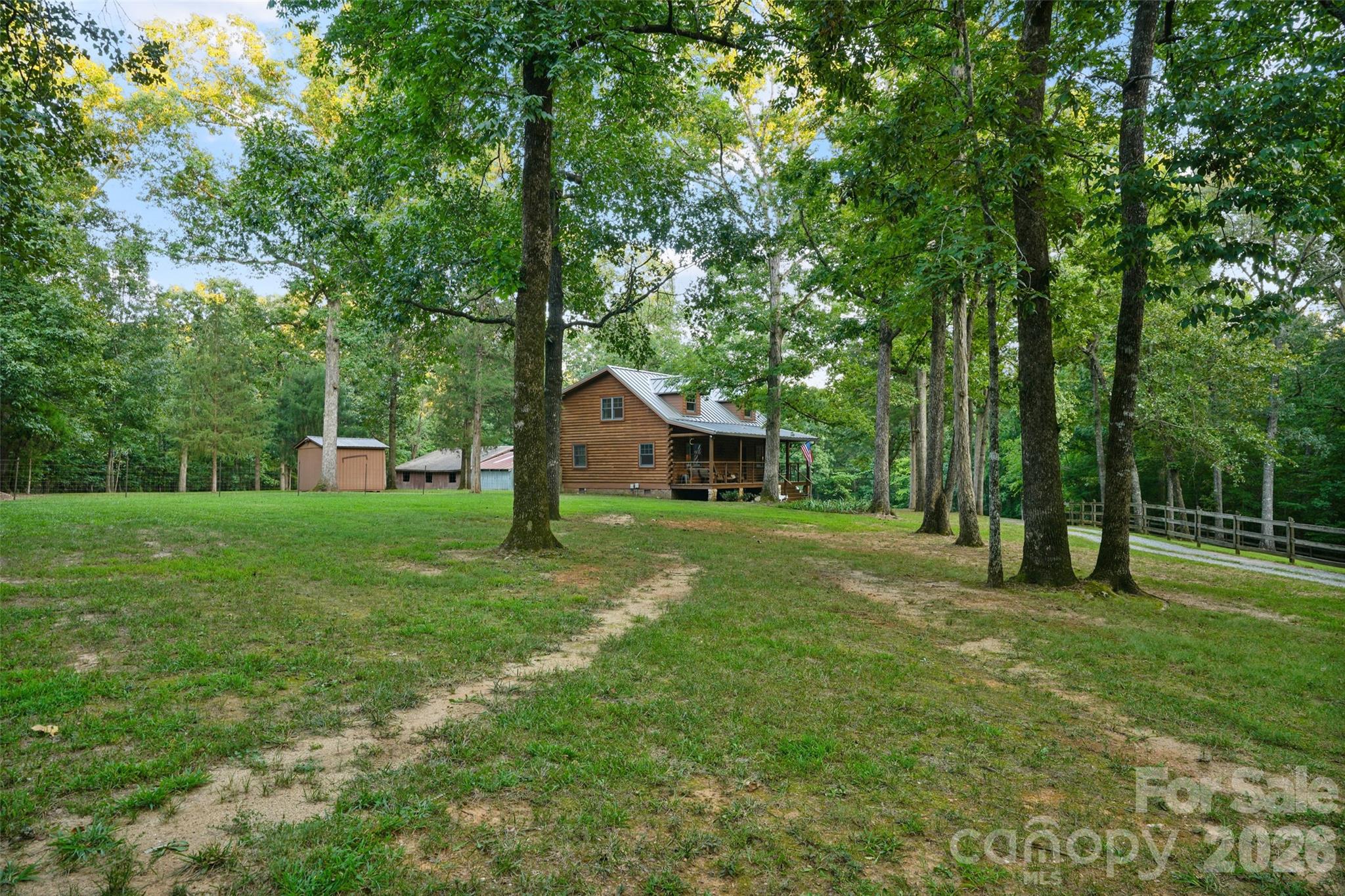 main property photo 10