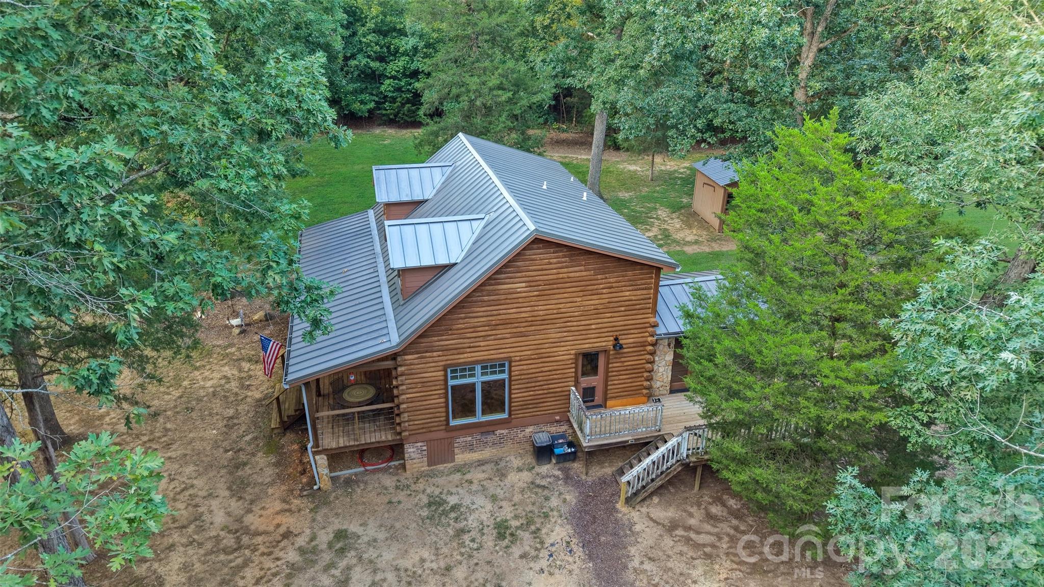 main property photo 31