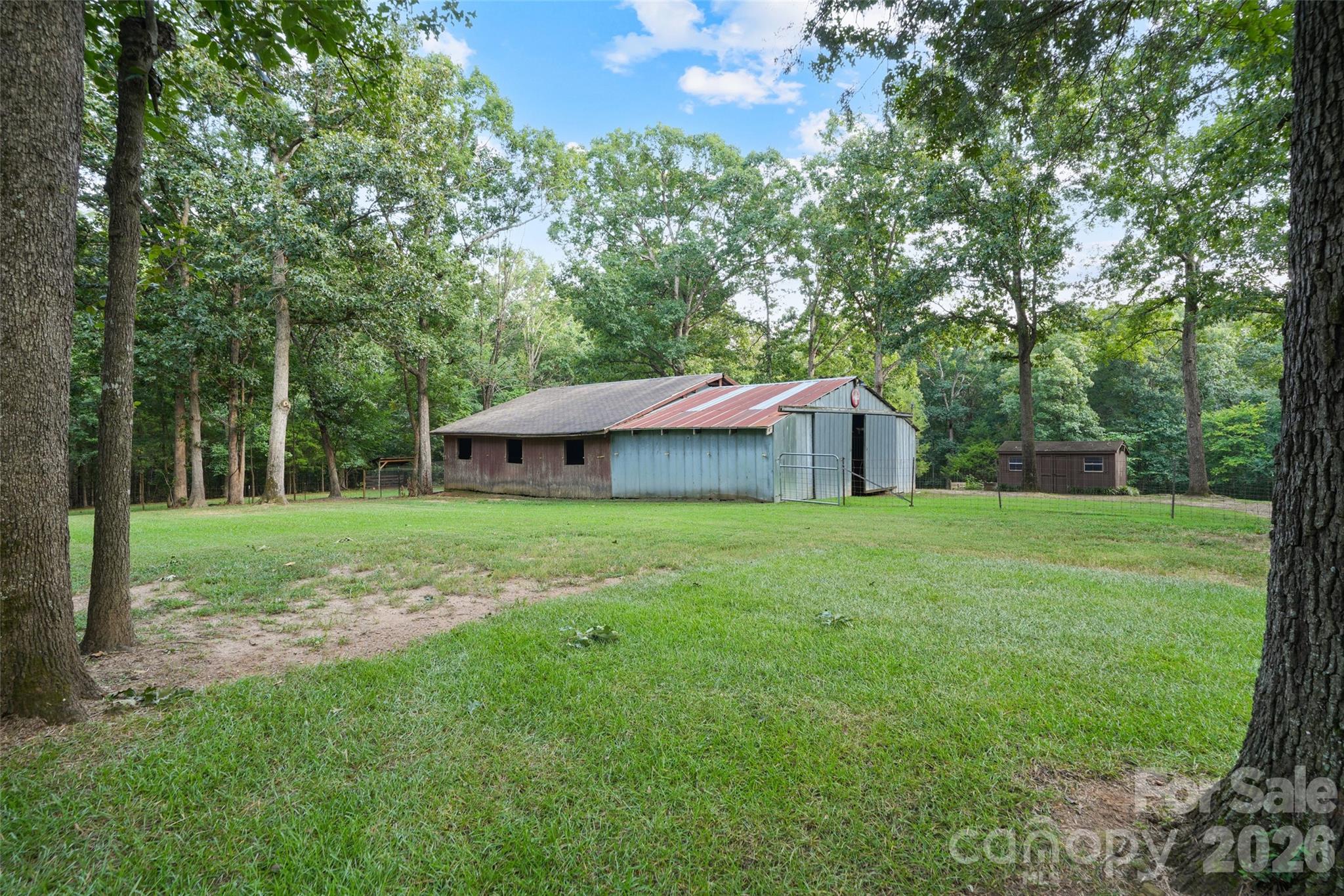 main property photo 8