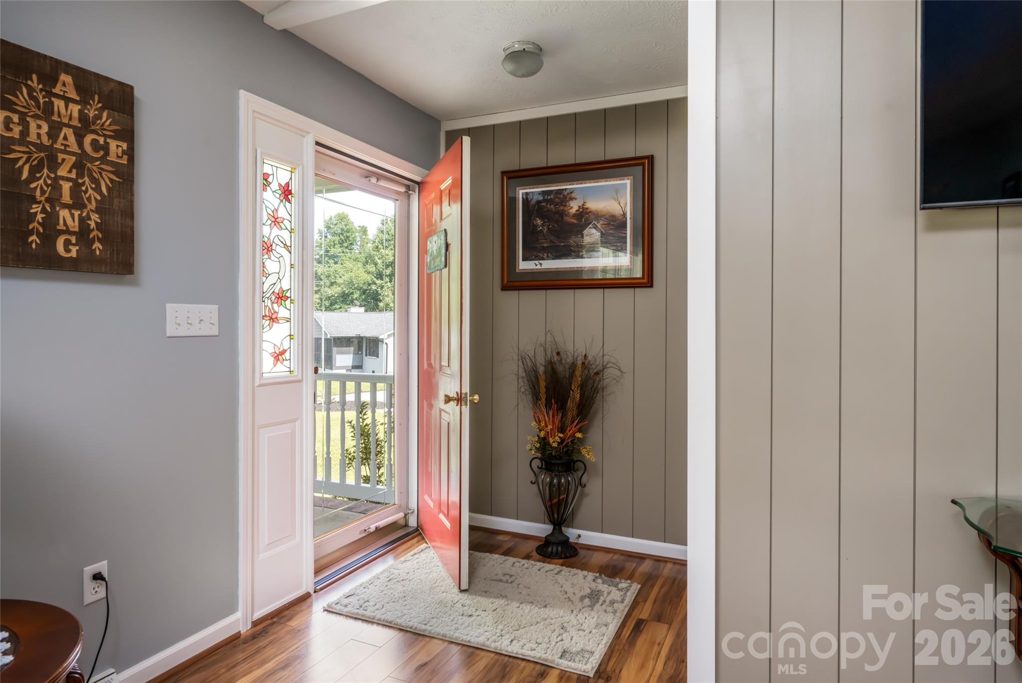 main property photo 7