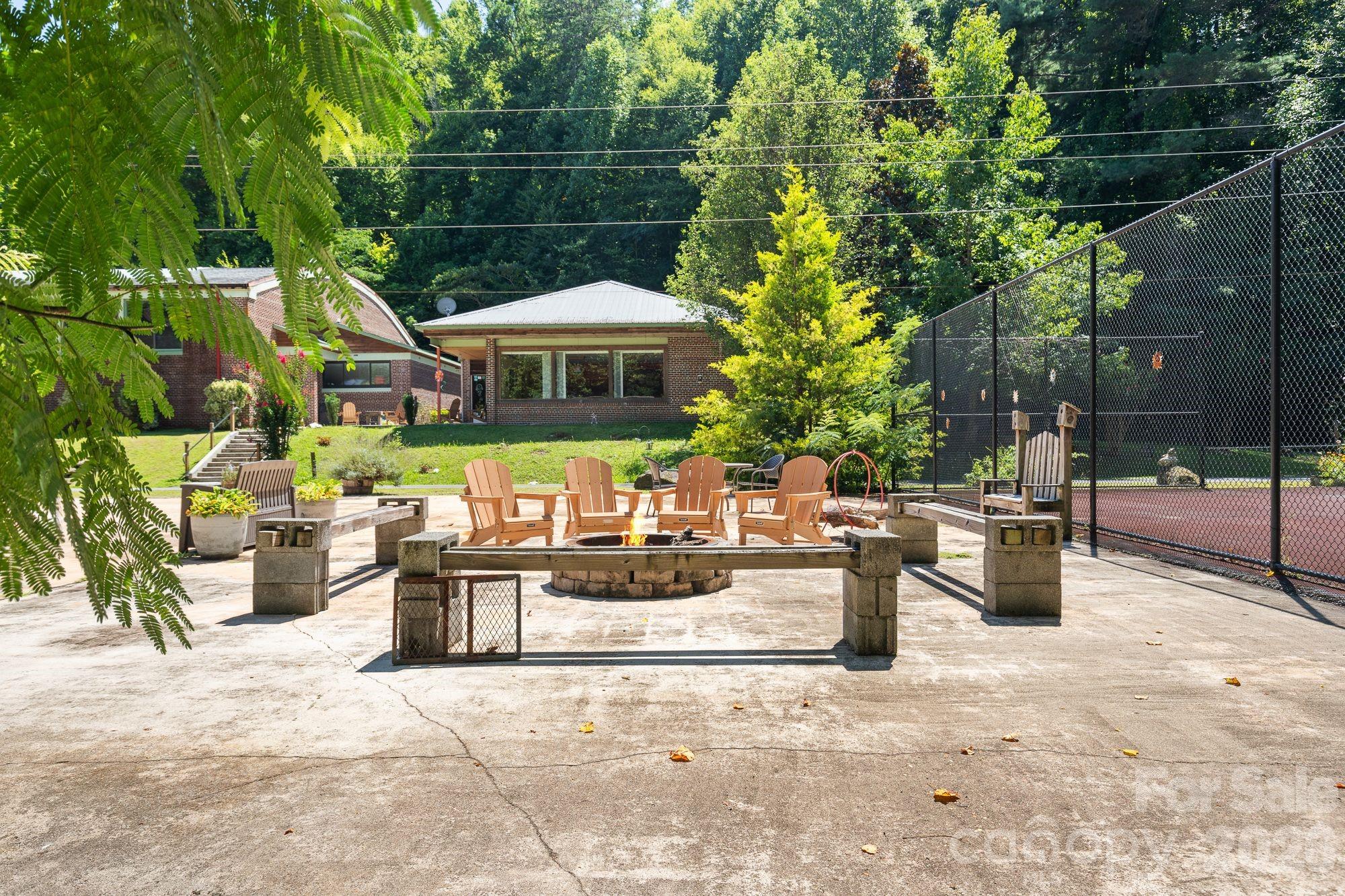 main property photo 8