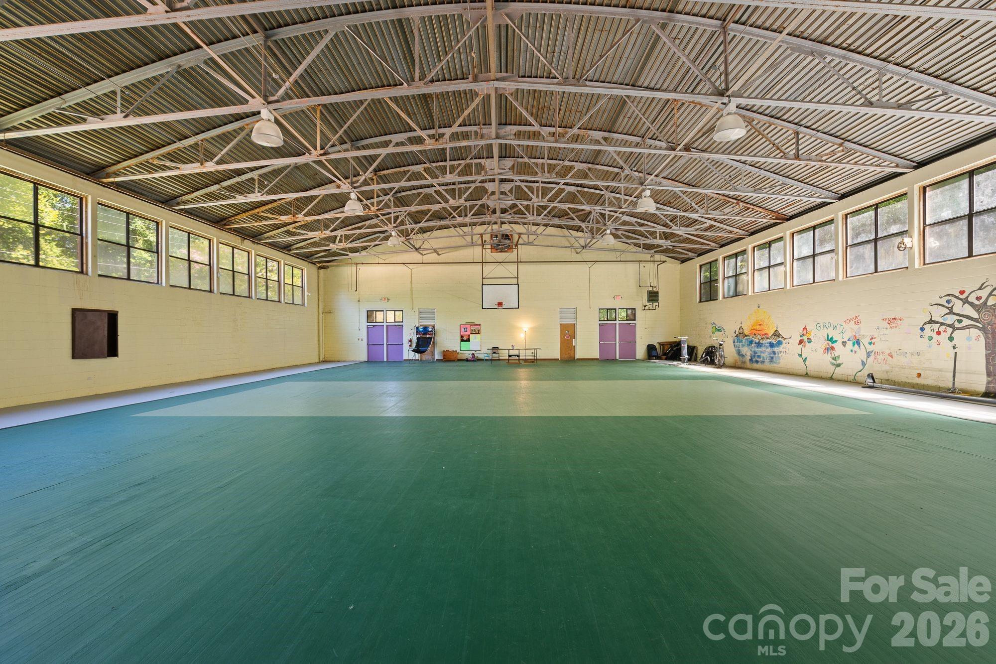 main property photo 9