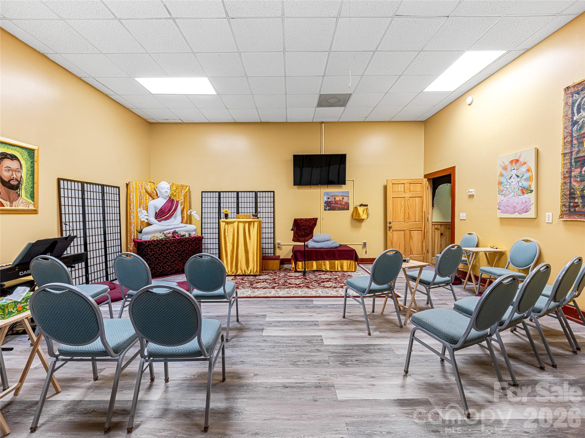 main property photo 21