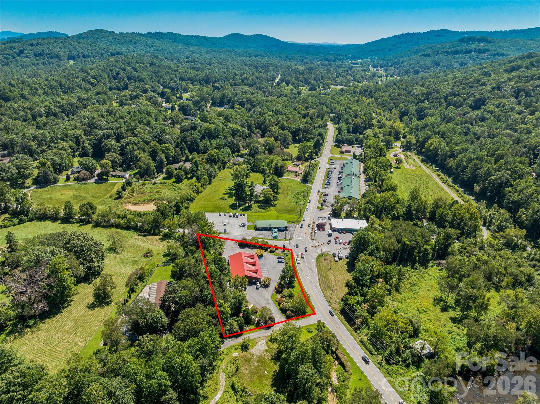 main property photo 6