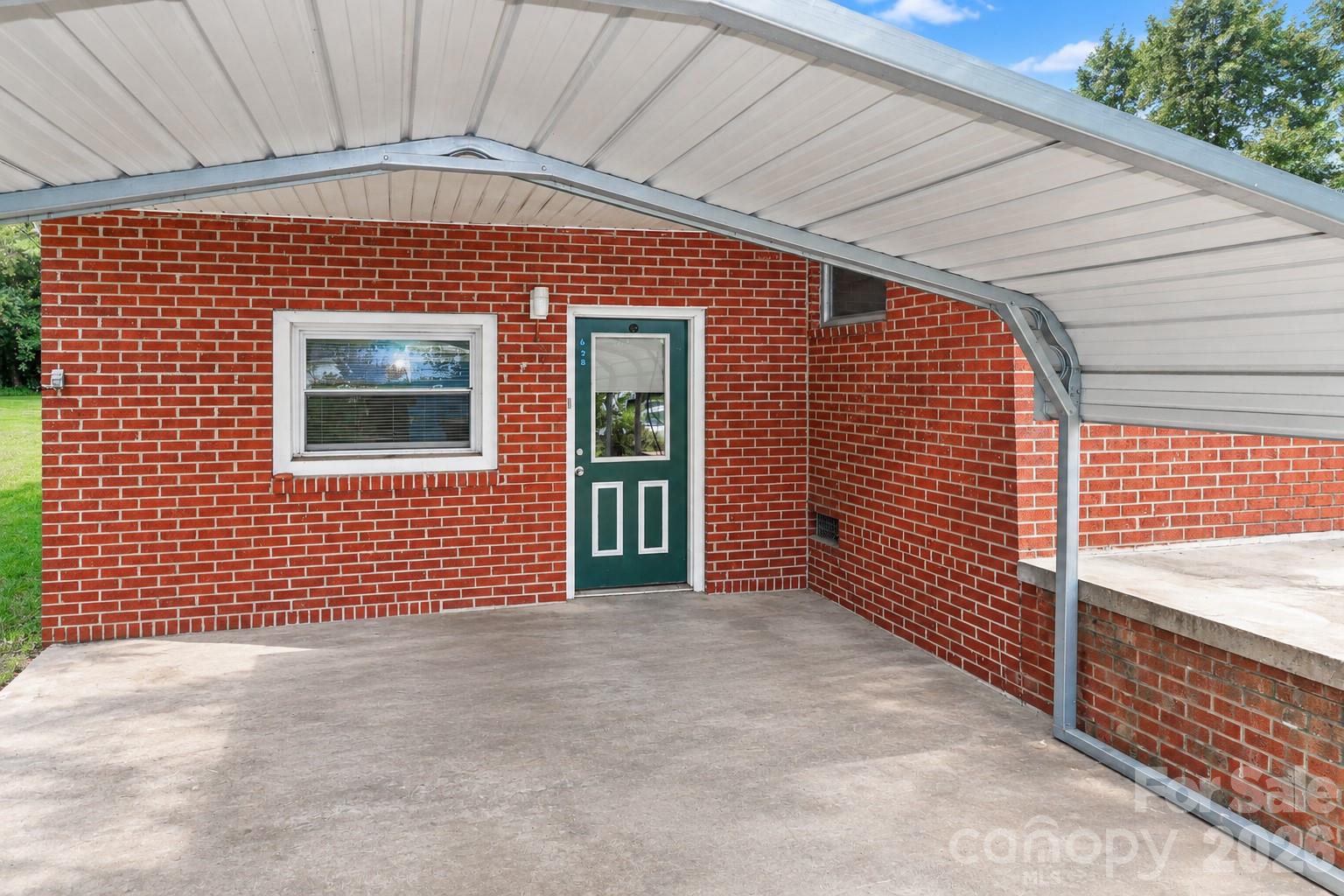 main property photo 27