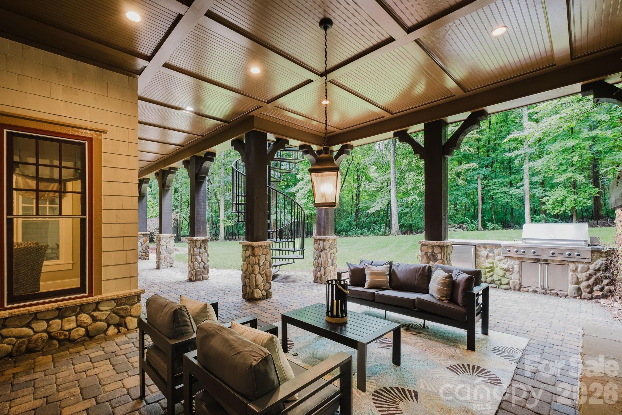 main property photo 39
