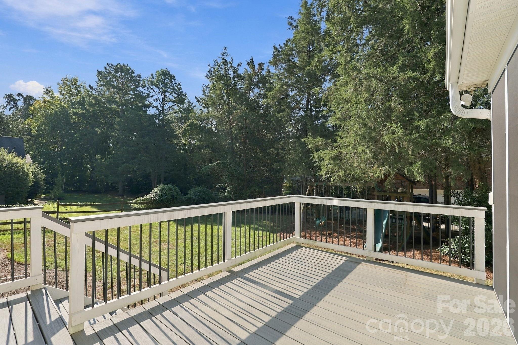 main property photo 45