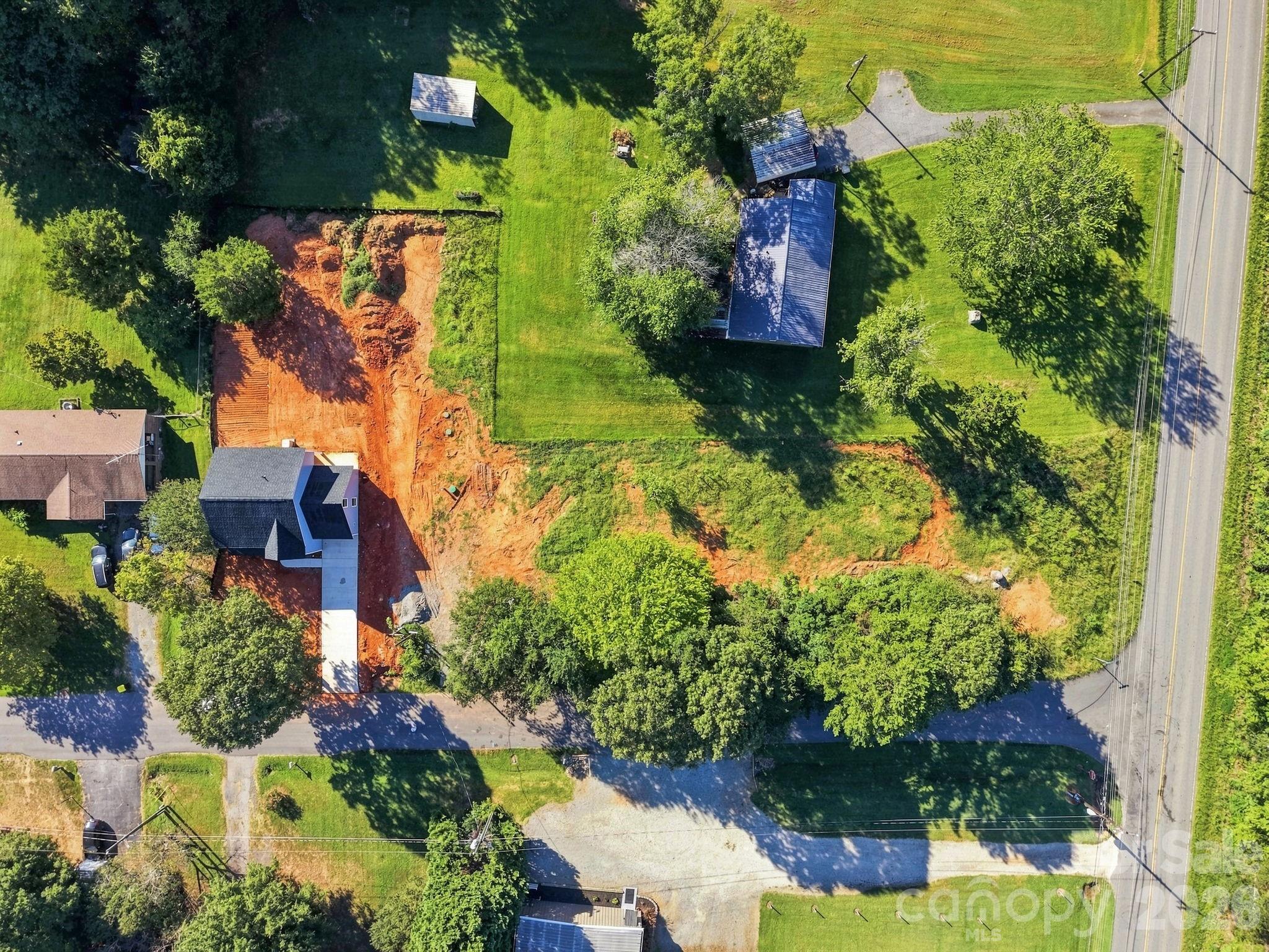 main property photo 35