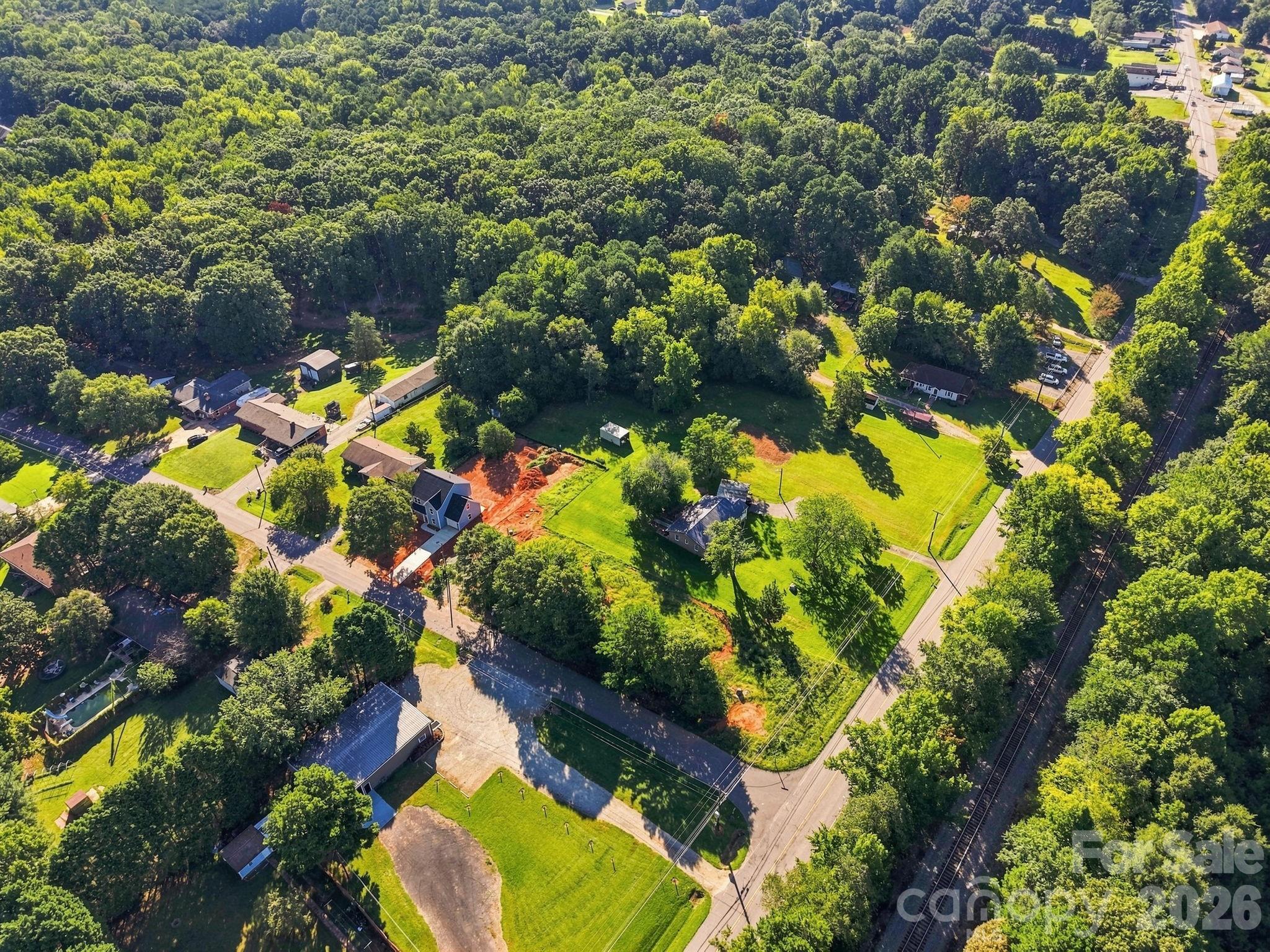 main property photo 37