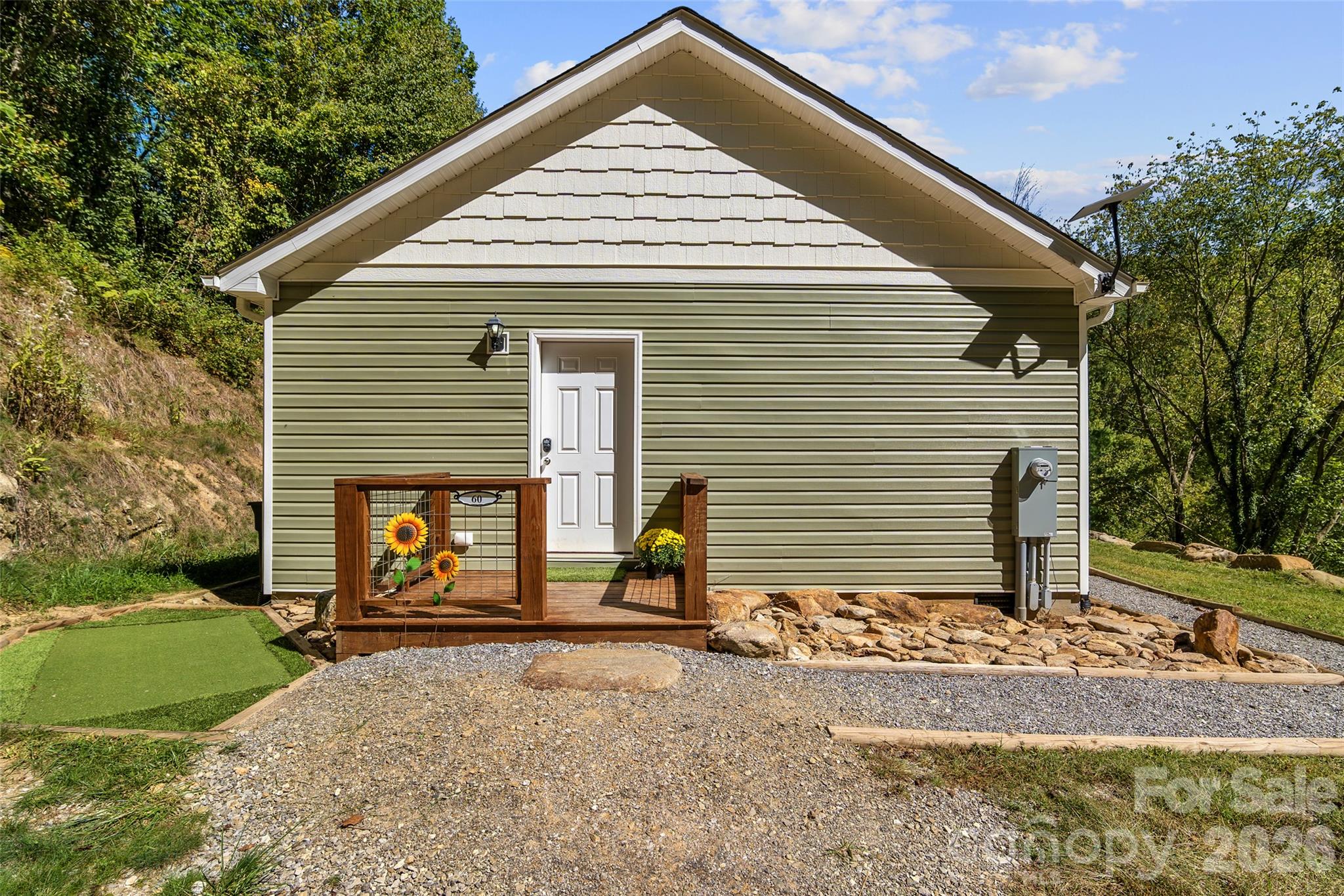 main property photo 22