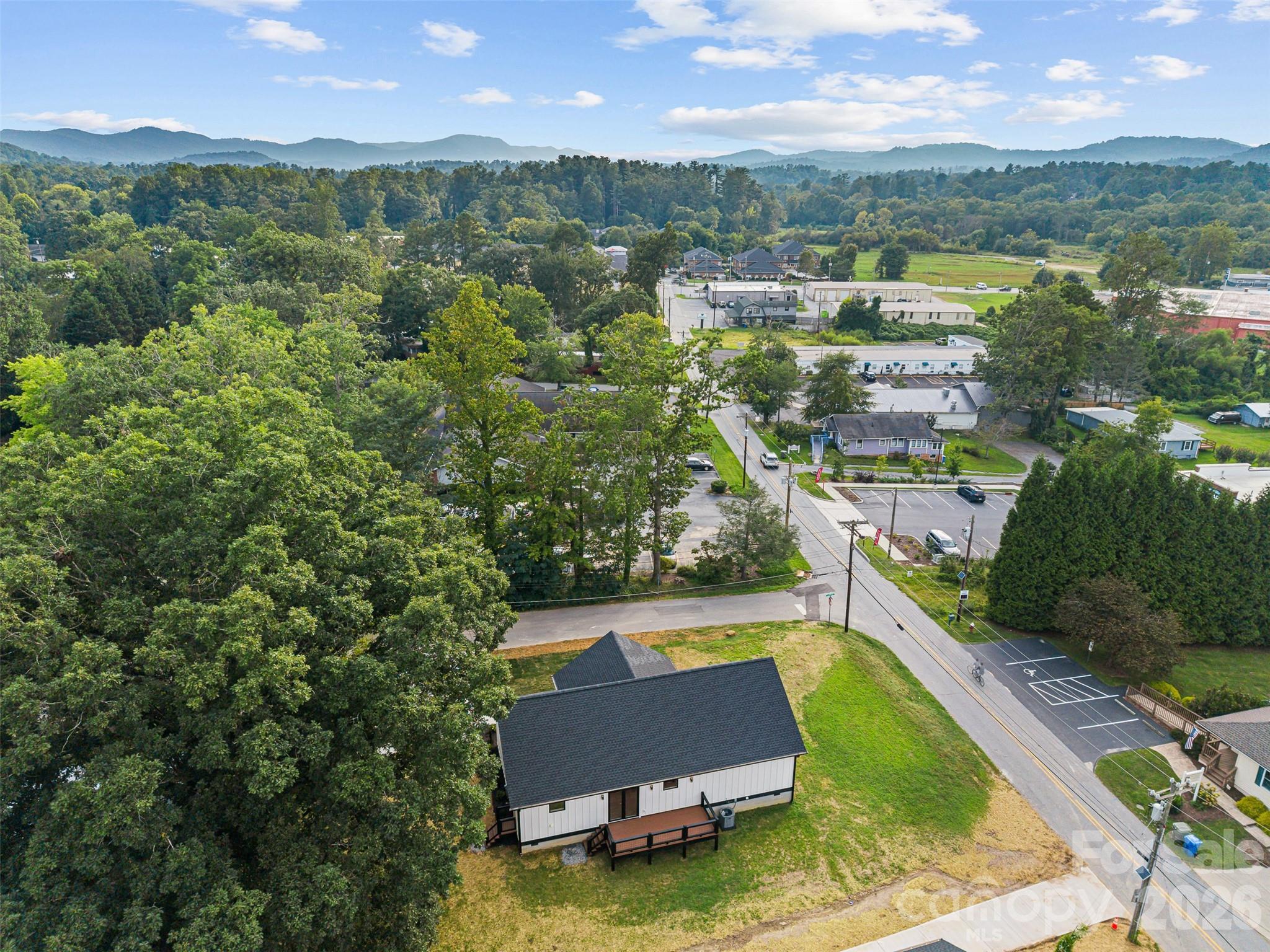 main property photo 47