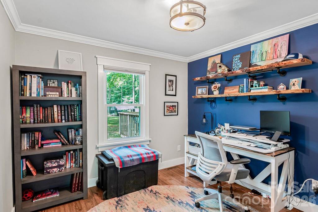 main property photo 18