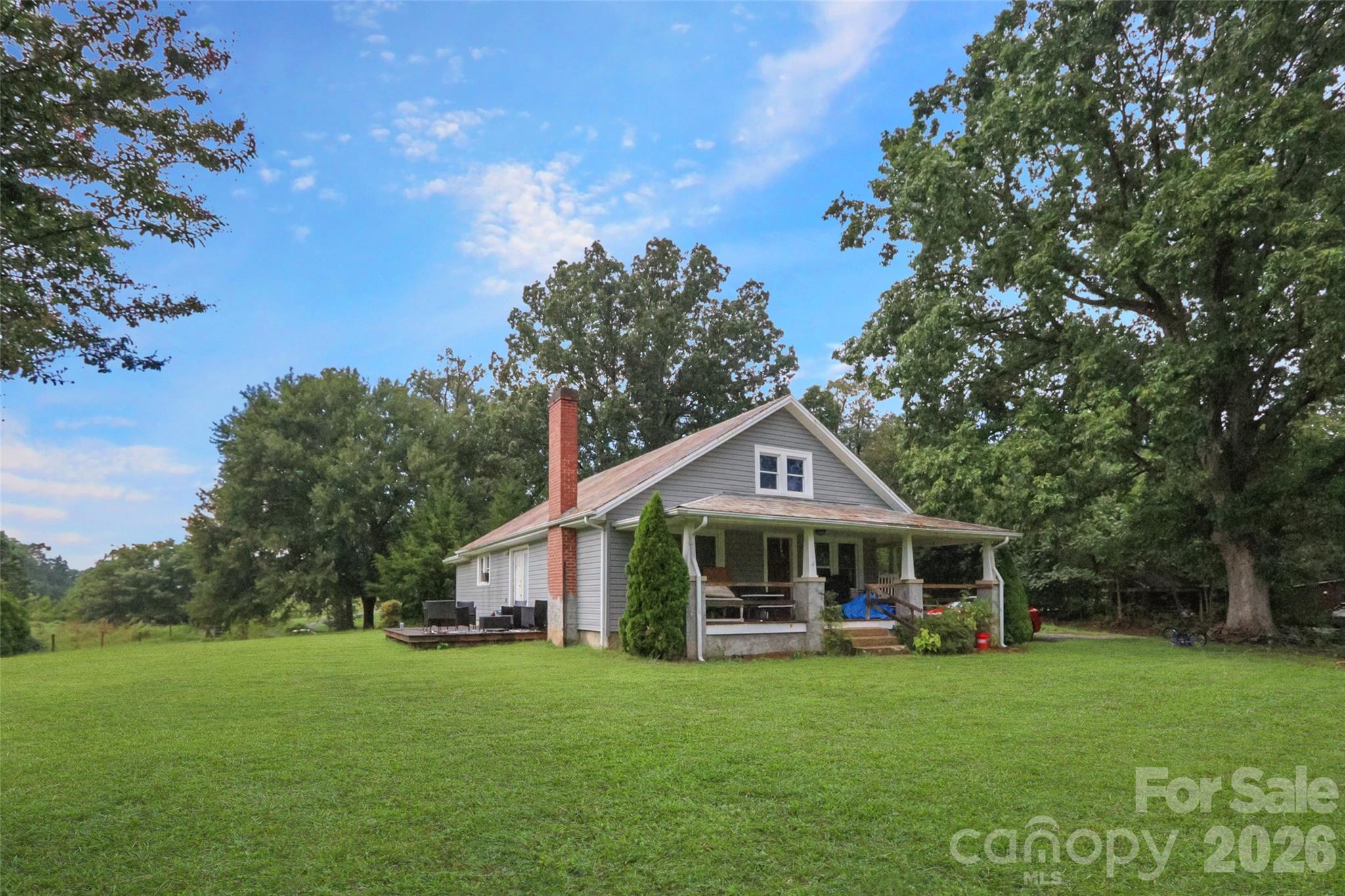 main property photo 3