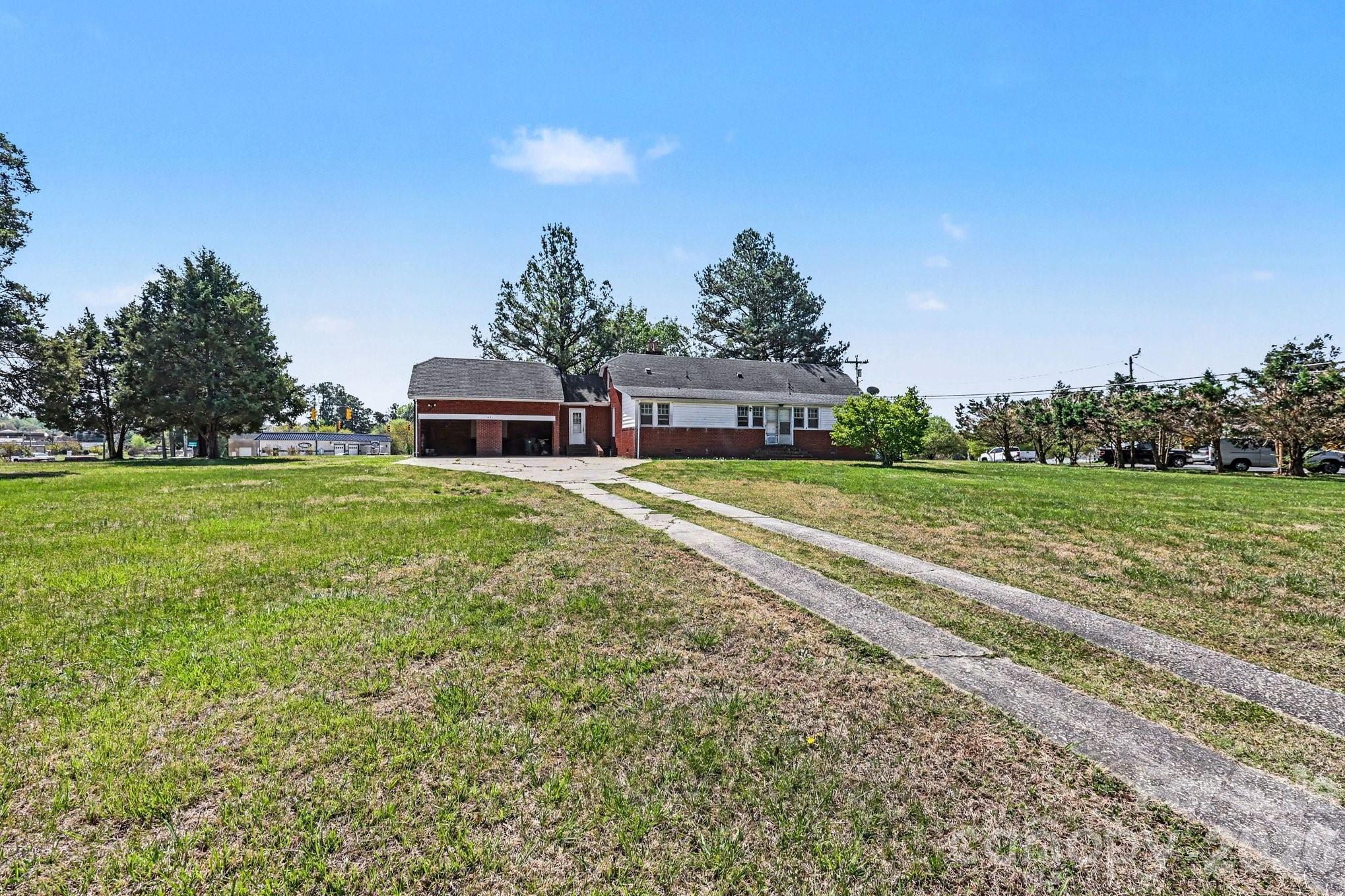 main property photo 40