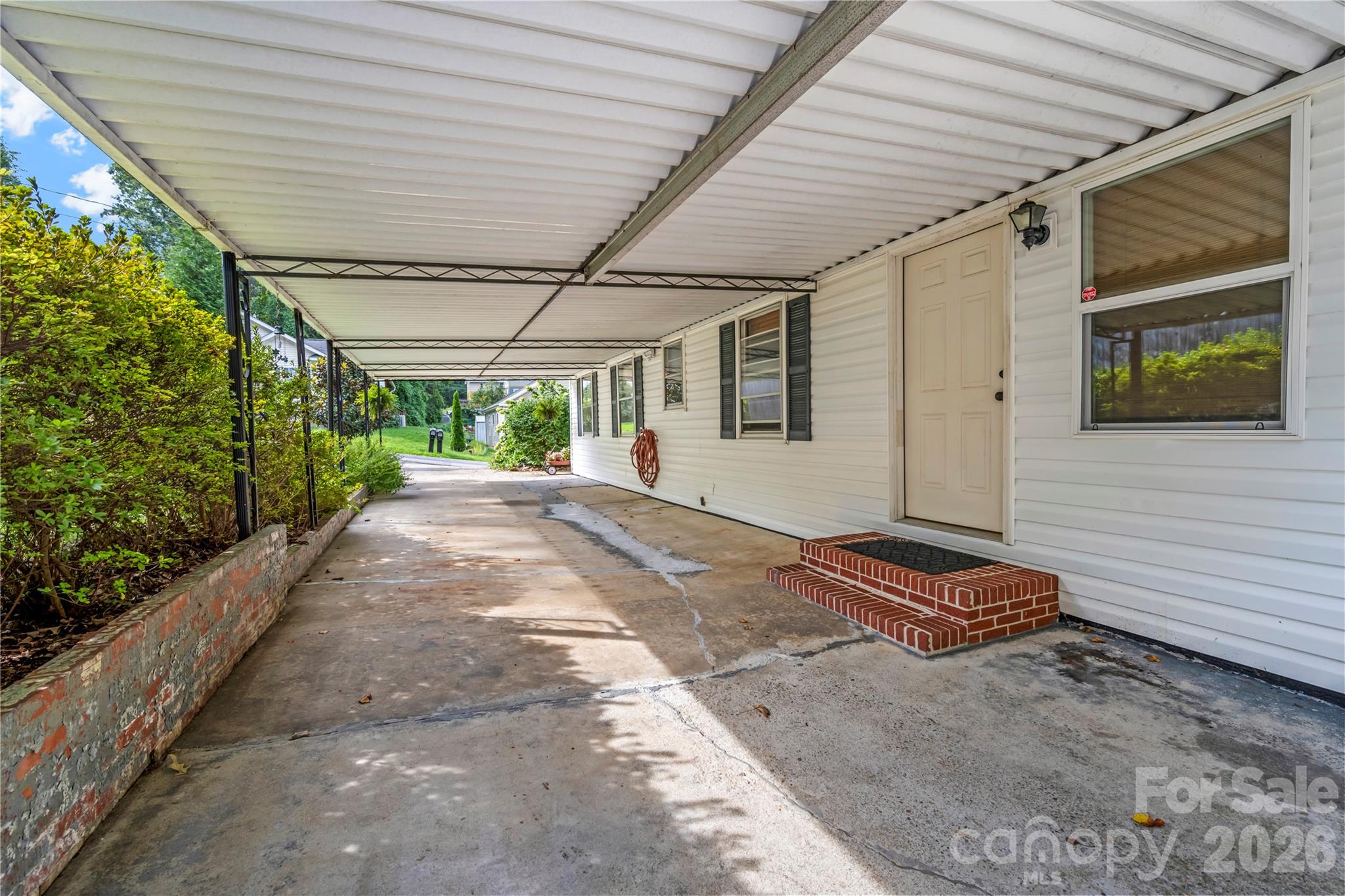 main property photo 26