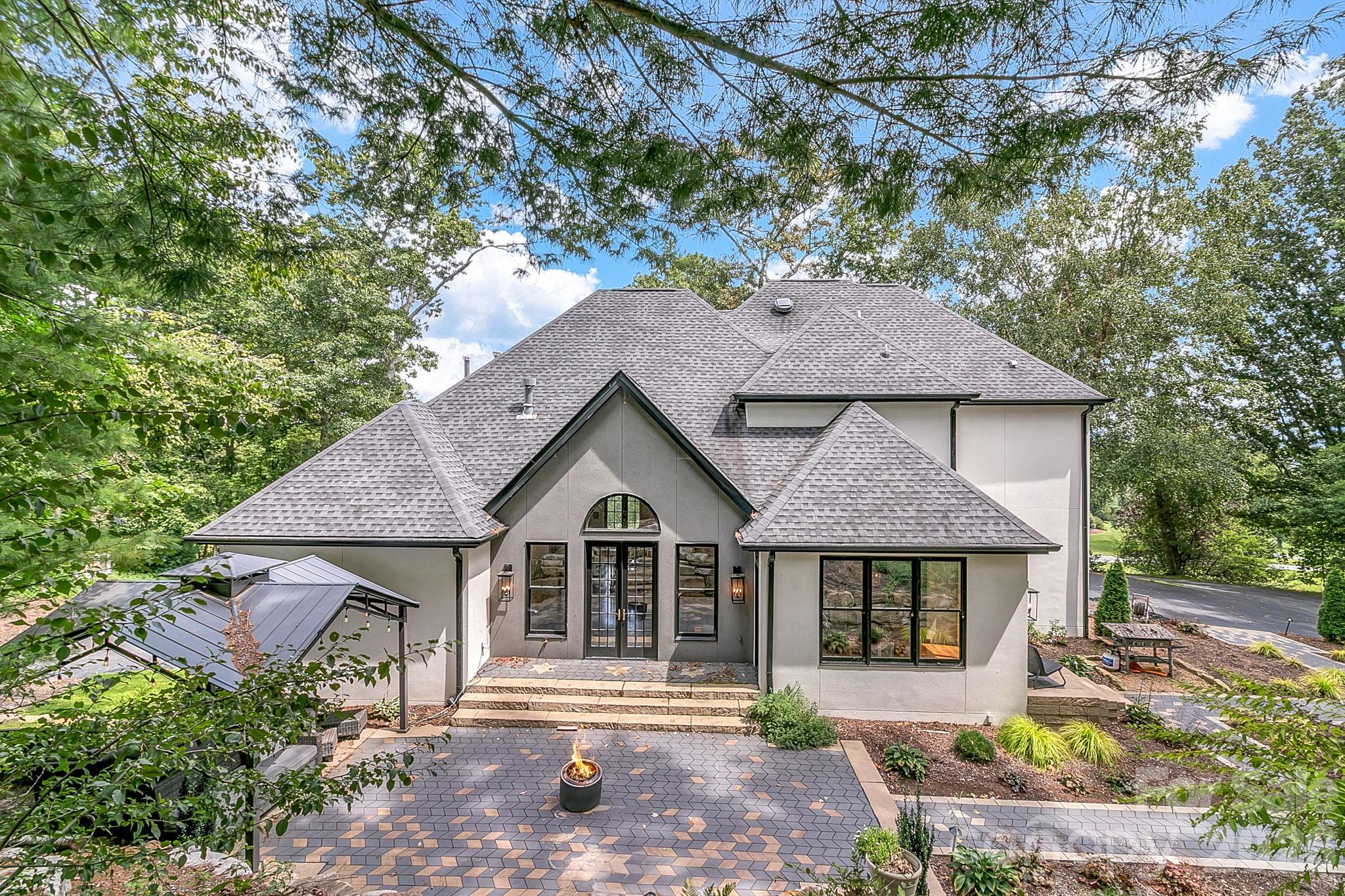 main property photo 40