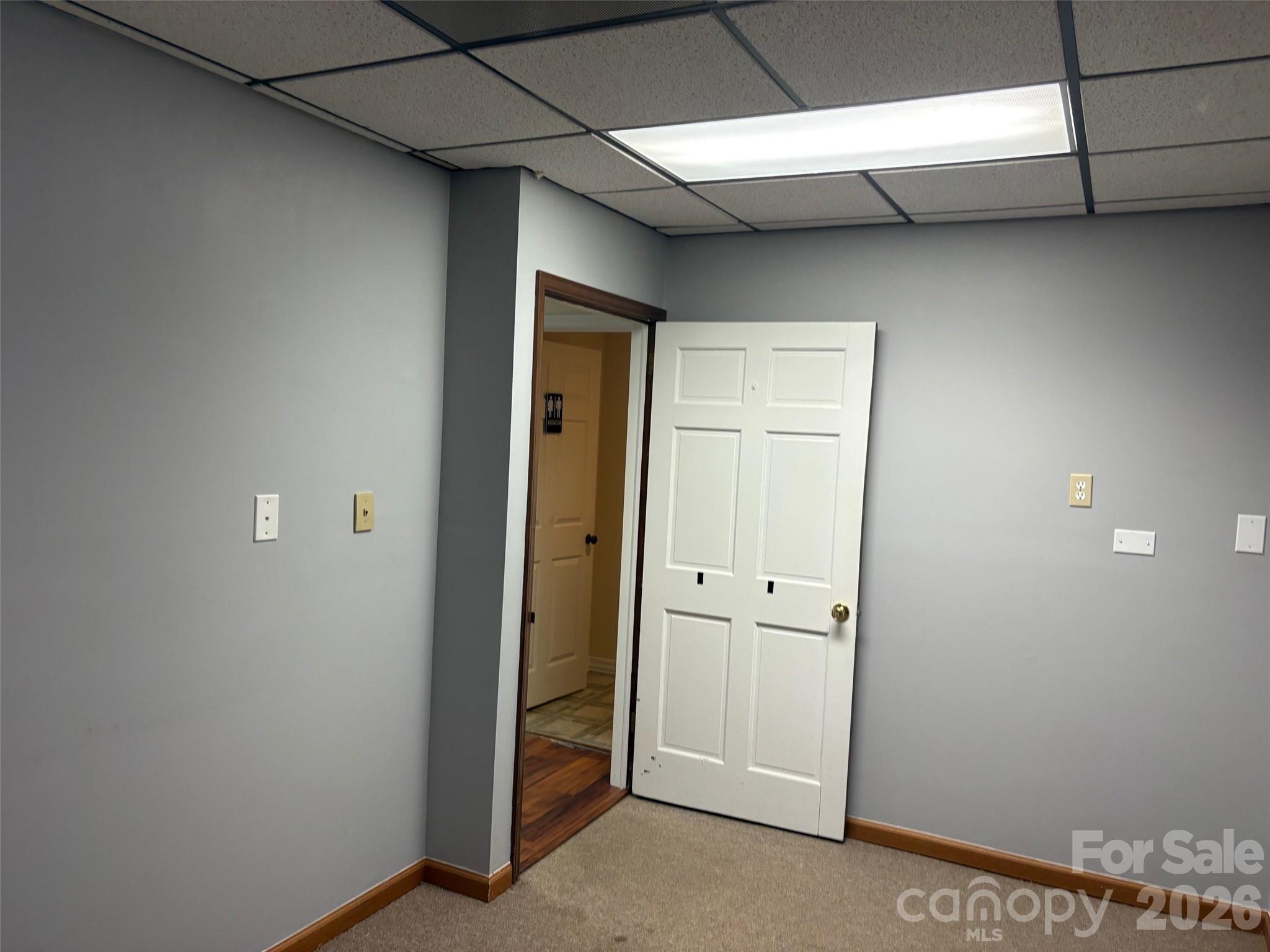 main property photo 13