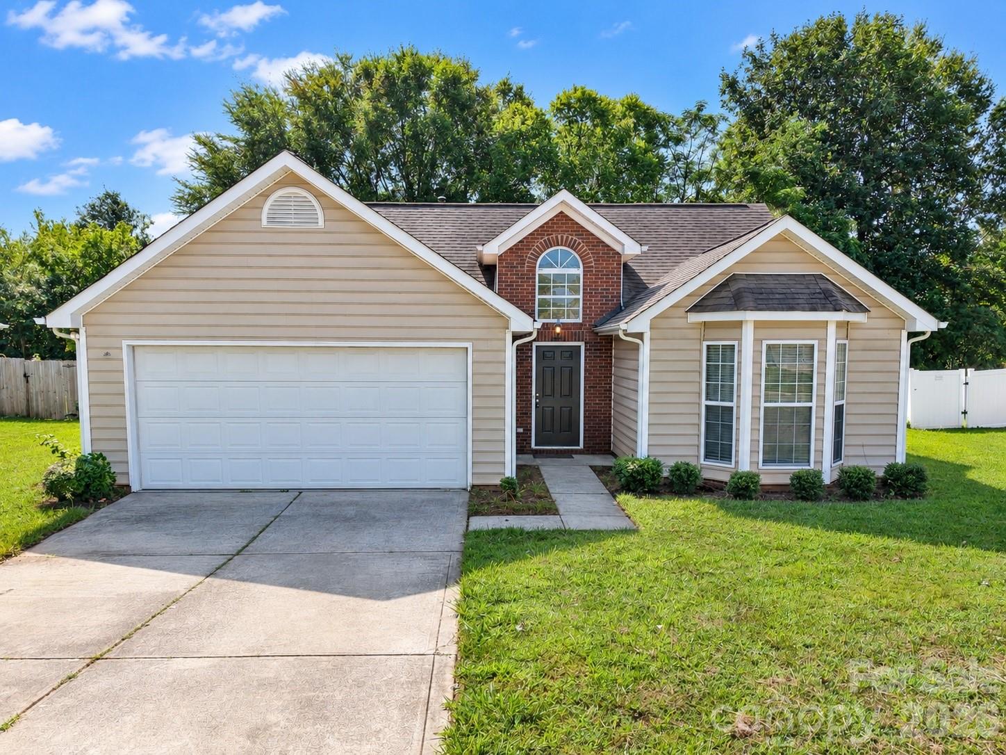 main property photo 0