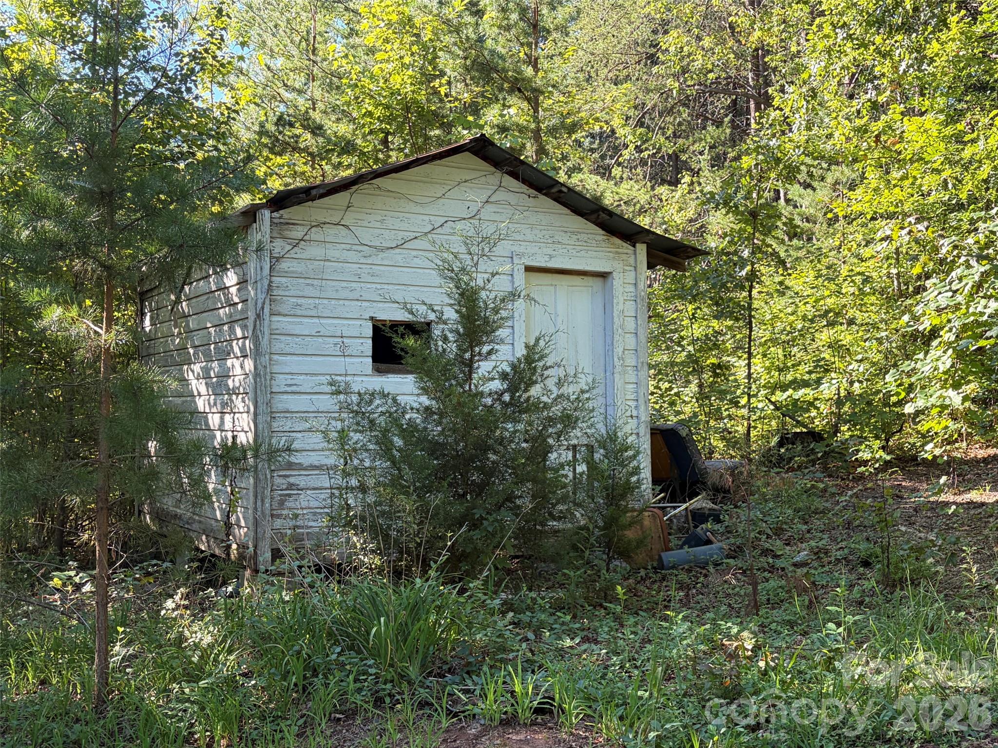 main property photo 22